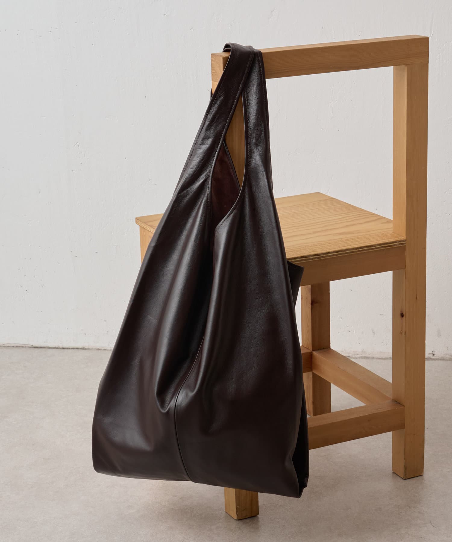 BEARDSLEY(ビアズリー) 《MODERN WEAVING》レザーショッピングバッグ