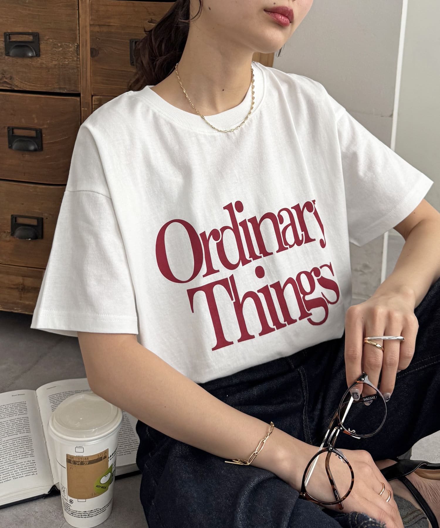 DISCOAT(ディスコート) レディース 【WEB限定】OrdinaryロゴプリントTシャツ ホワイトその他1