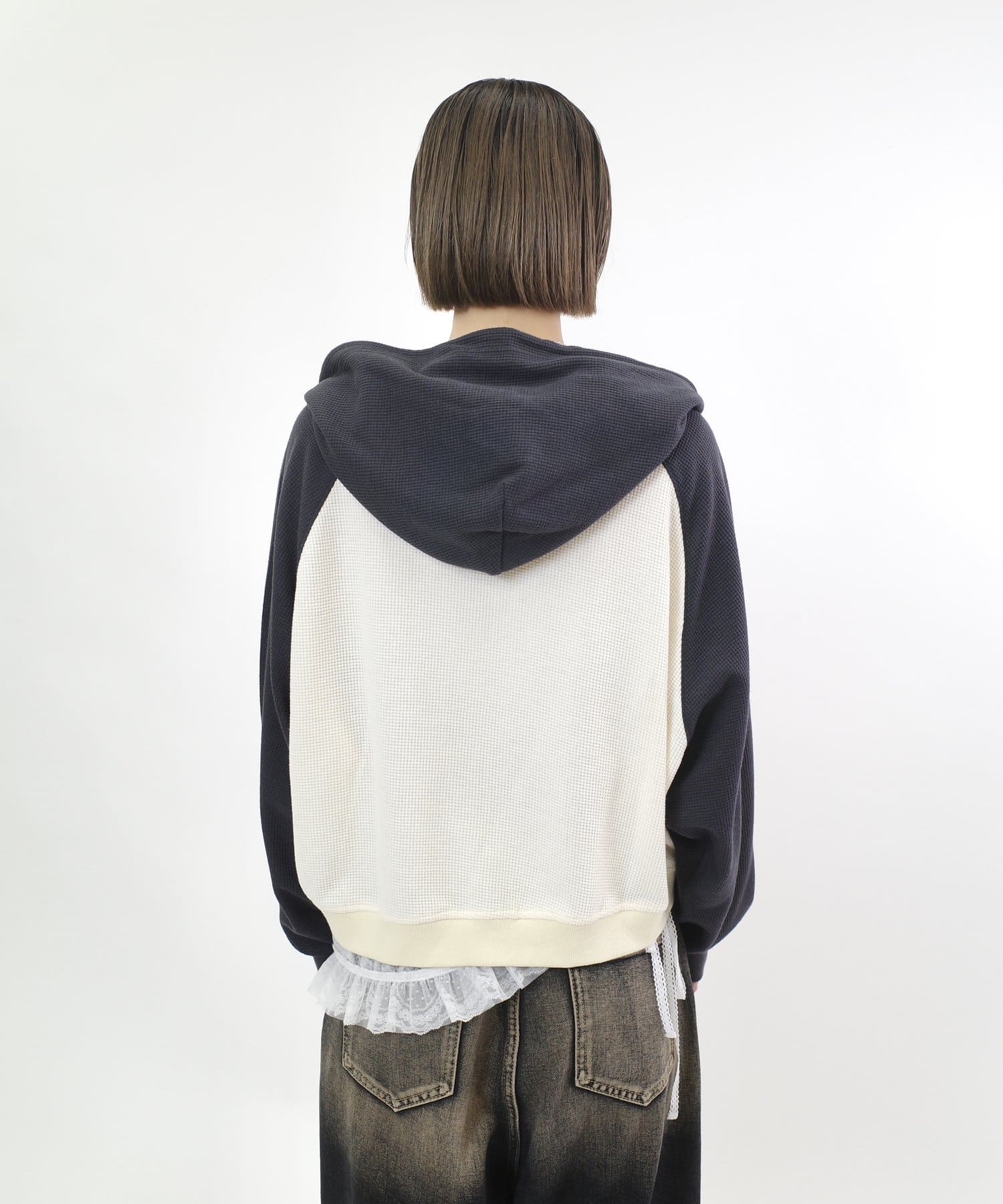 WHO’S WHO gallery(フーズフーギャラリー) シャーロットラグランジップパーカ