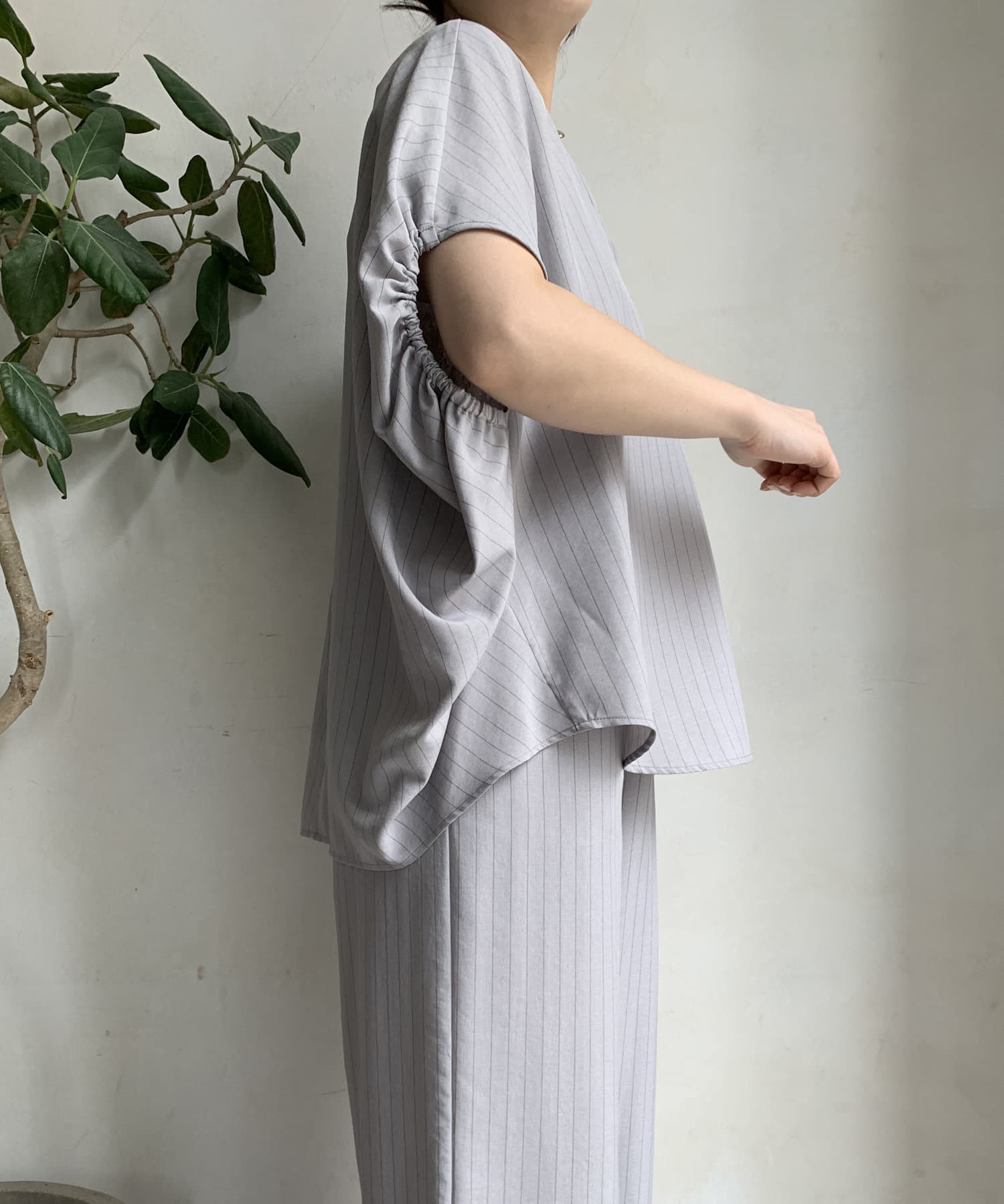 DOUDOU(ドゥドゥ) 【WEB限定】タンブラーブッチャーストライプ袖ギャザーシャツ