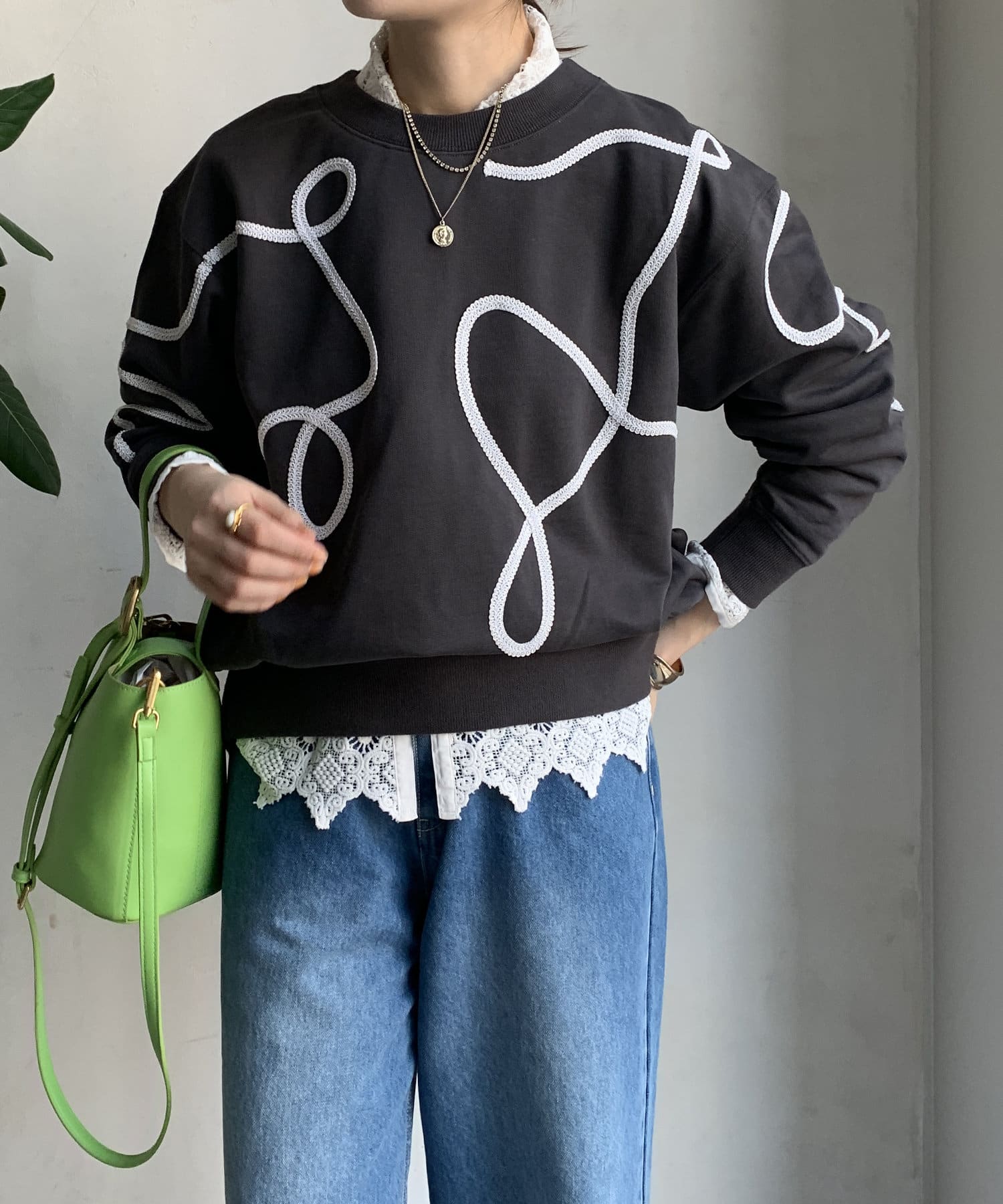 DOUDOU(ドゥドゥ) 【WEB限定】コード刺繍トップス