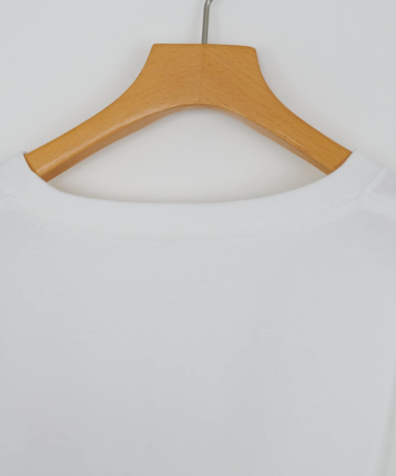 DISCOAT(ディスコート) 【WEB限定】ピグメントカープリントTシャツ《ユニセックス》