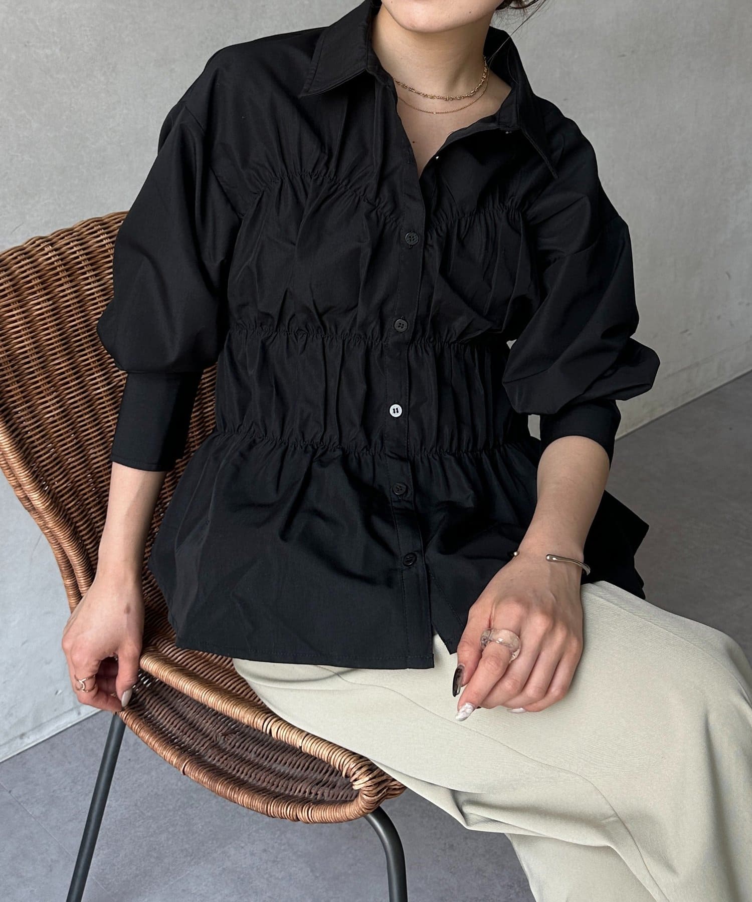 Thevon.(ゼヴォン) ビスチェシャーリングシャツ