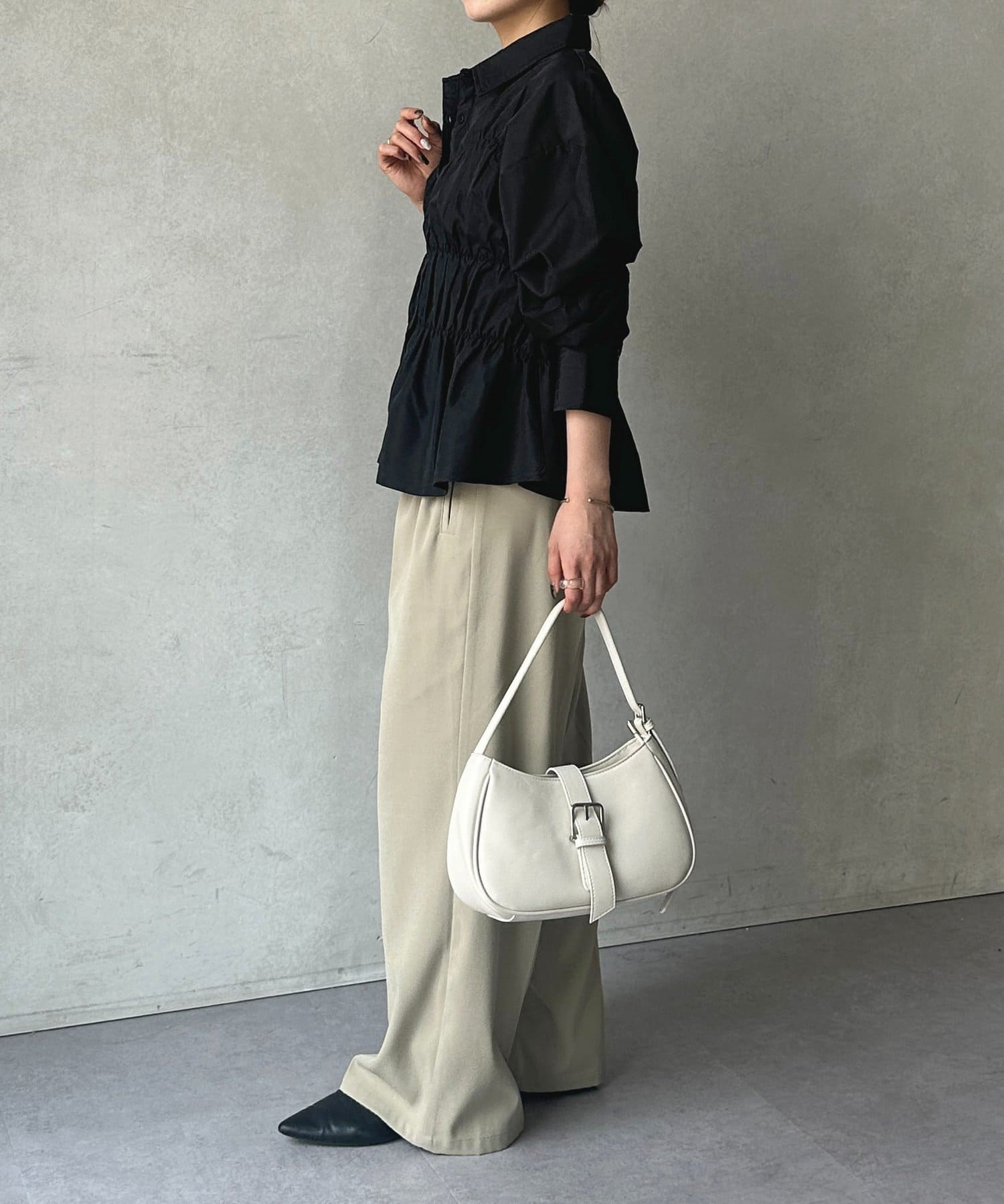 Thevon.(ゼヴォン) ビスチェシャーリングシャツ