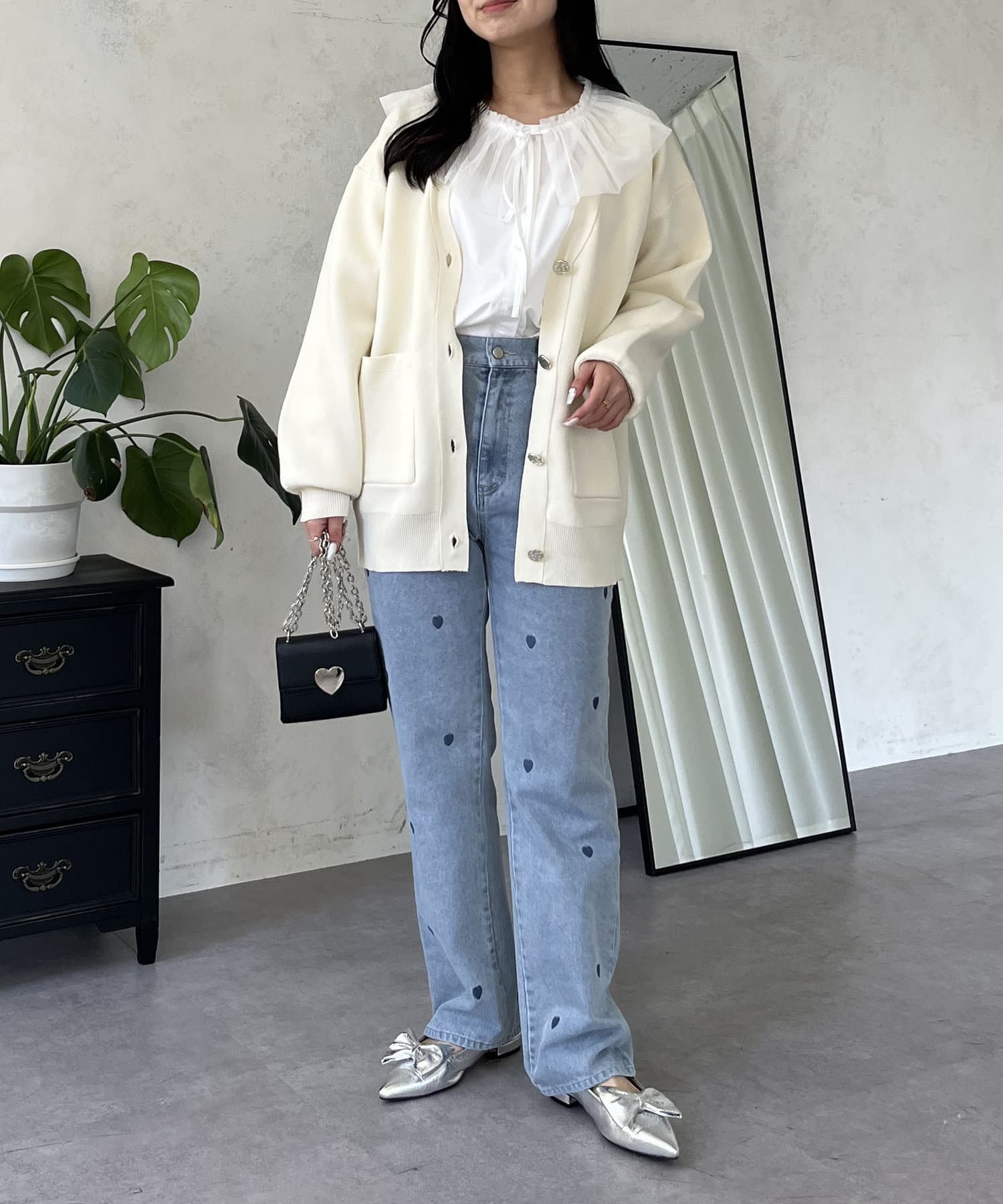 prose verse(プロズヴェール) ハート刺繍ストレートデニムパンツ