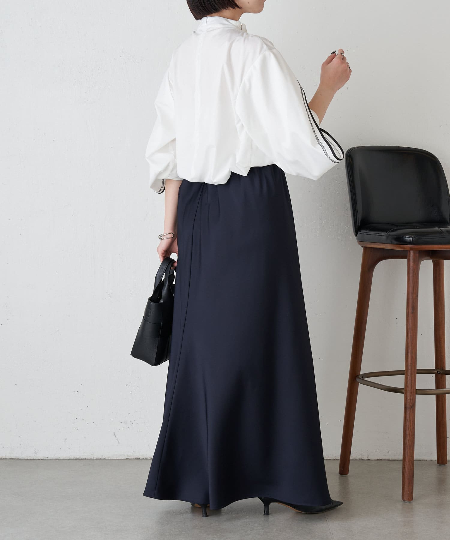 最終決算 ラインスリーブタックネックブラウス | Jena espace merveilleux トップス