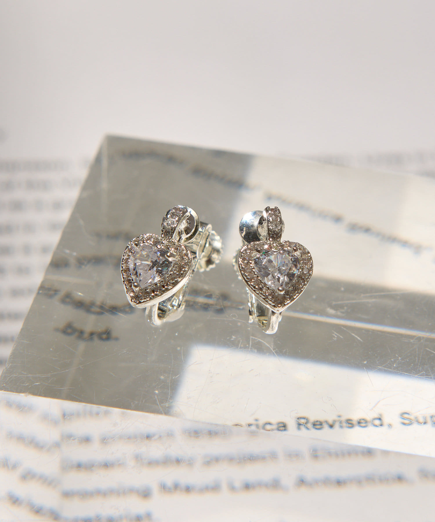 Lattice(ラティス) ビジューハートイヤリング