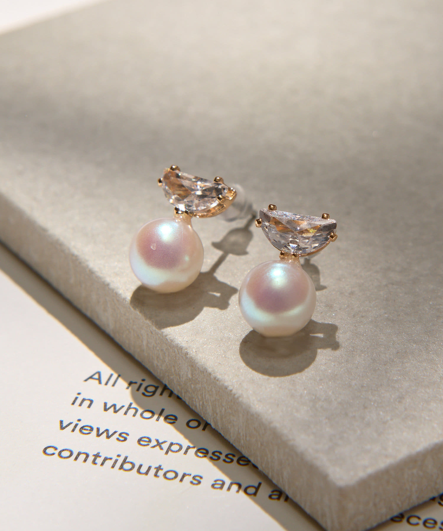 Lattice(ラティス) パールビジューピアス