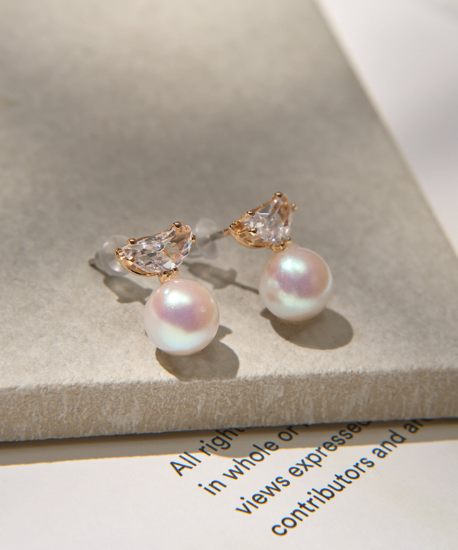 Lattice(ラティス) パールビジューピアス