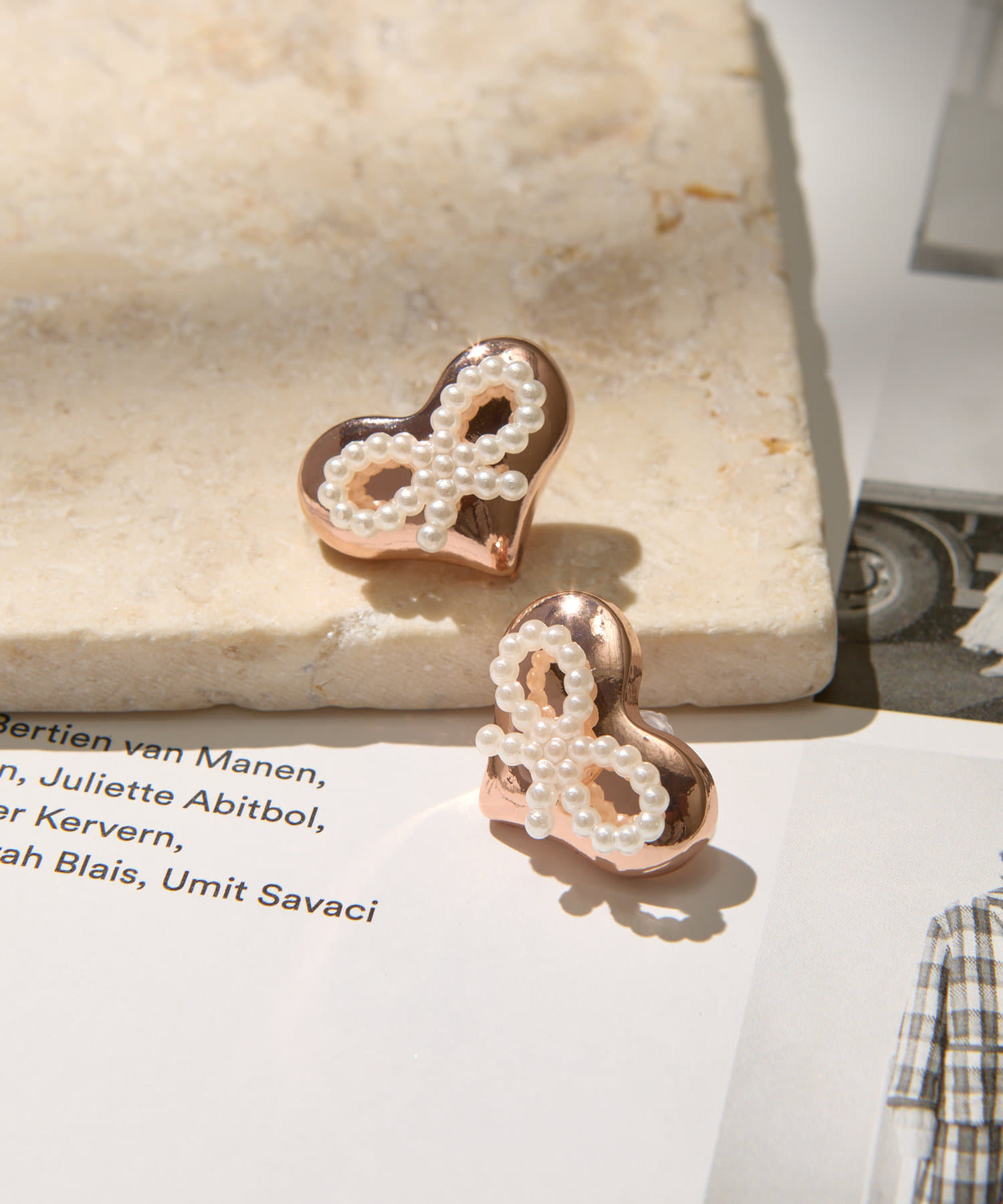 Lattice(ラティス) パールリボンハートピアス