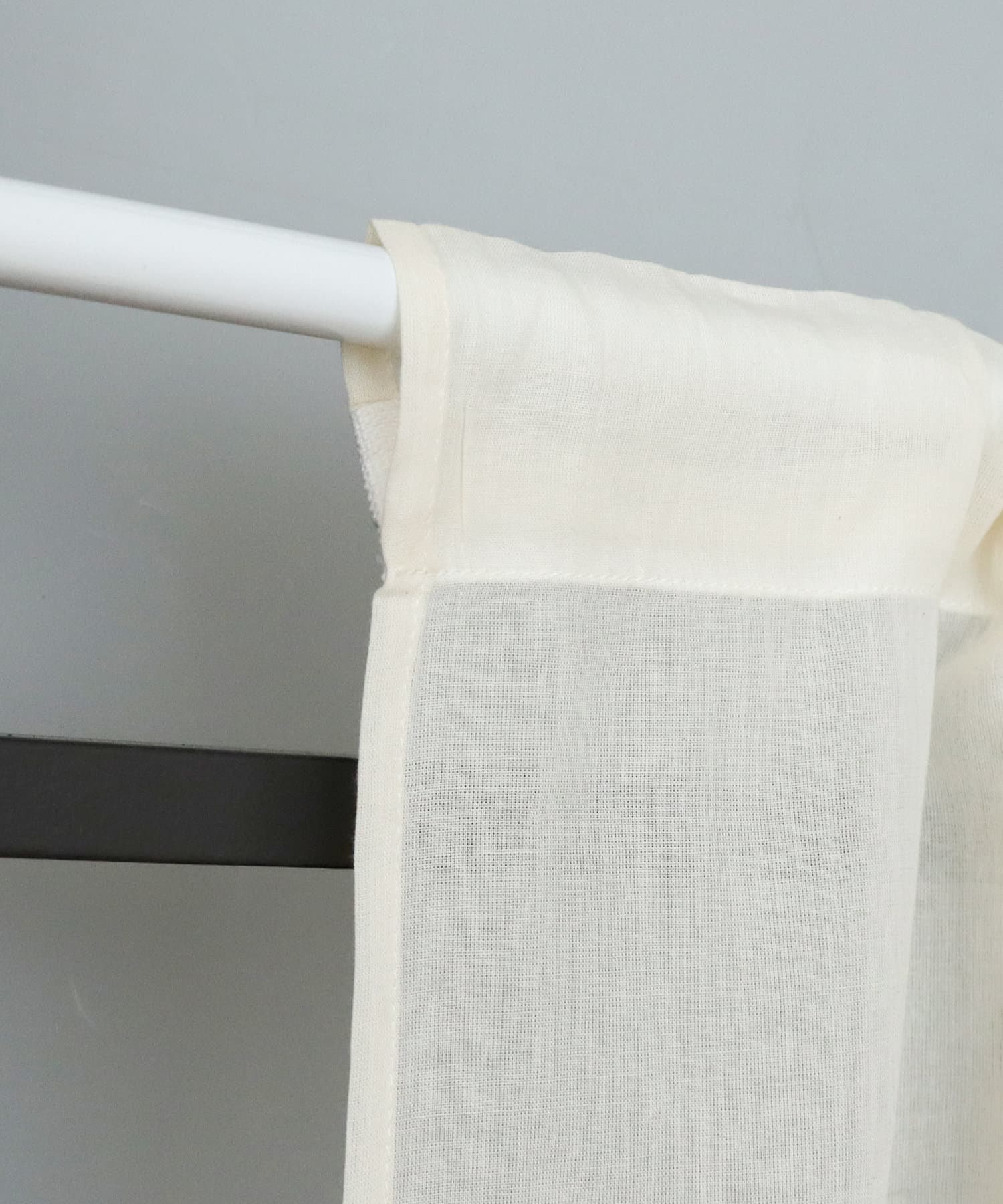 salut!(サリュ) ボタニカル刺繍カーテン：180×105cm