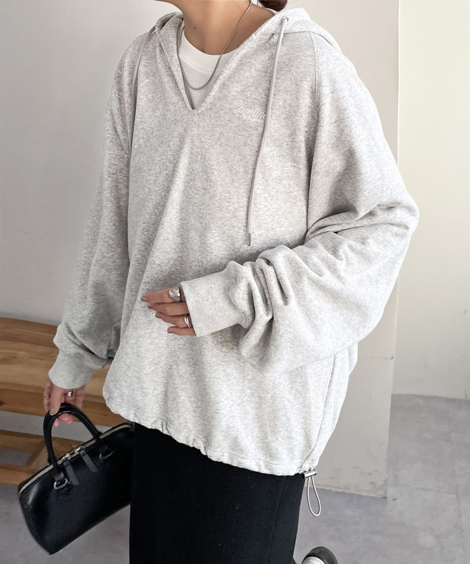 SS先行予約】ワンポイント刺繍フードプルオーバー《ユニセックス