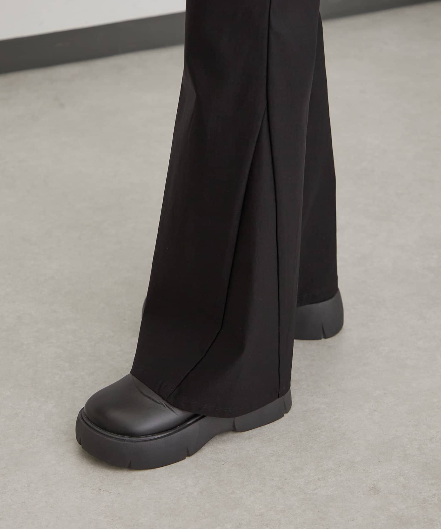 mystic(ミスティック) [mline]イージーフレアパンツ