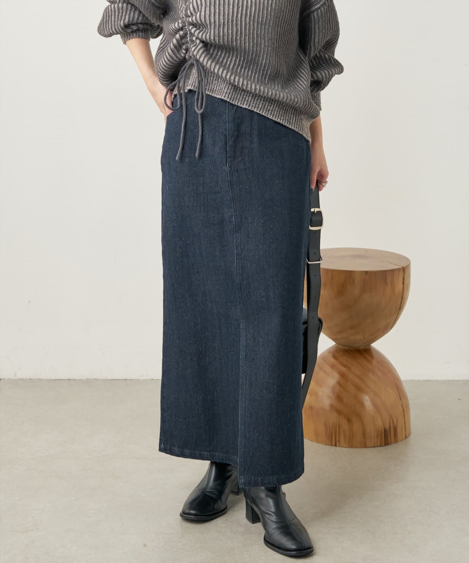 NICE CLAUP / OLIVE des OLIVE OUTLET(ナイスクラップ  / オリーブ デ オリーブ アウトレット) 【natural couture】デニムストレートスカート