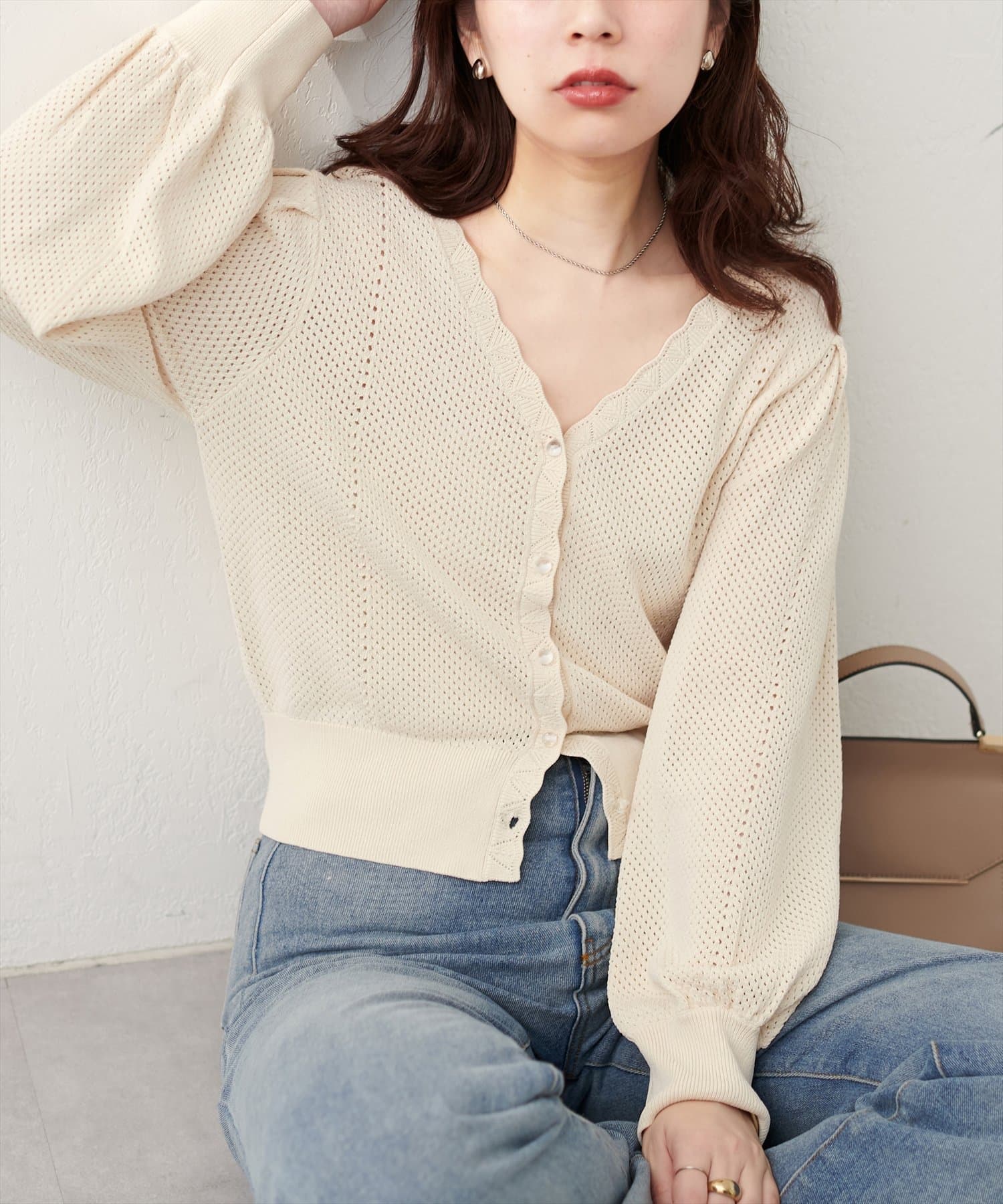 NICE CLAUP / OLIVE des OLIVE OUTLET(ナイスクラップ  / オリーブ デ オリーブ アウトレット) 【natural couture】メッシュ編みクリア釦長袖カーデ