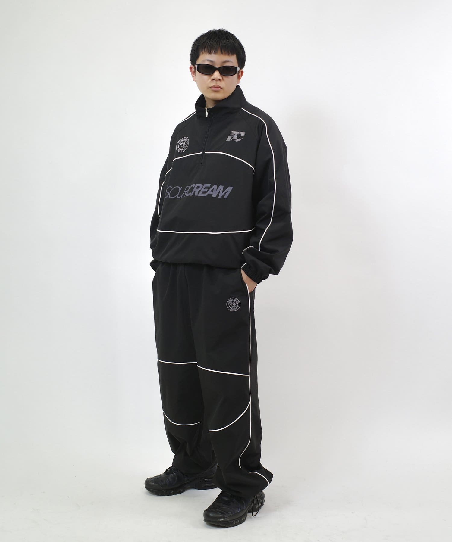 sourcream 最新作！！ハーフジップダウンパーカー sourcream 最新作！！ハーフジップダウンパーカー