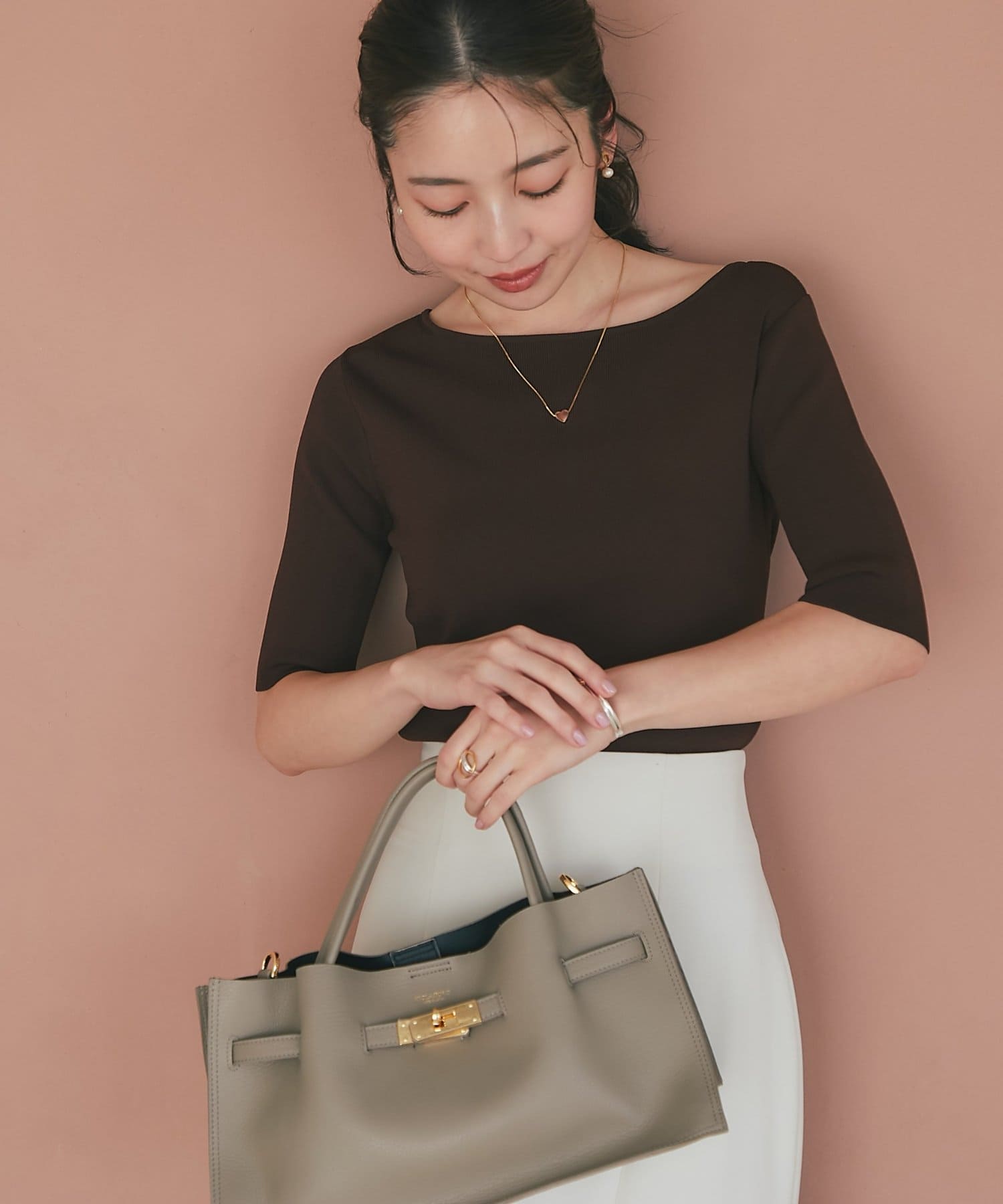La boutique BonBon(ラブティックボンボン) 【名品・美人見え】クールタッチUV総針5分袖ニット