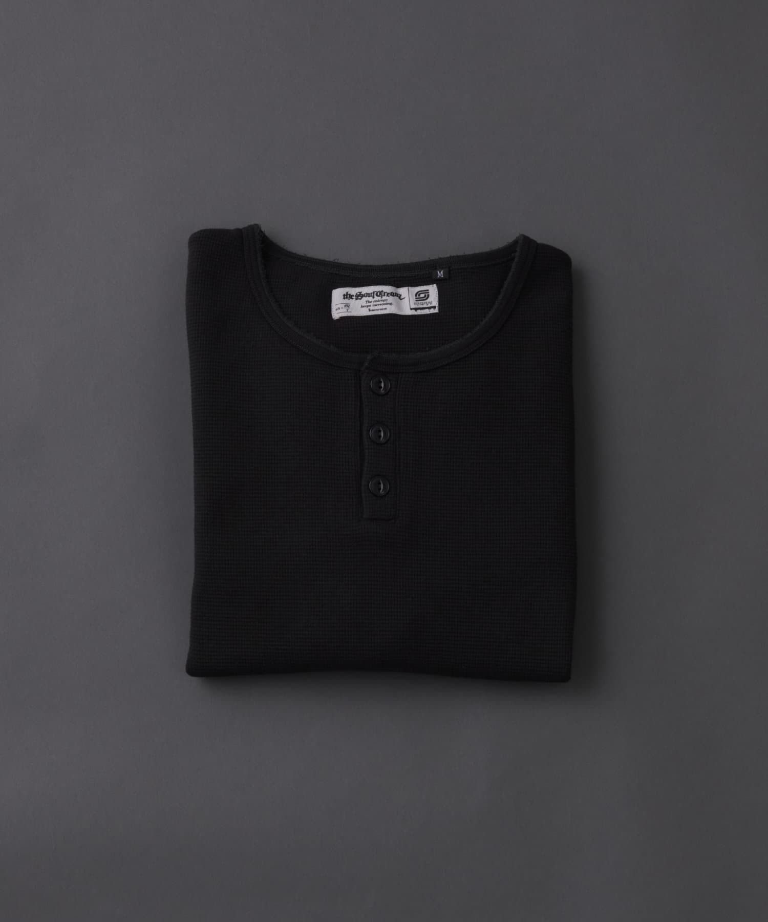 WHO’S WHO gallery(フーズフーギャラリー) 2サイズ【Sourcream/サワークリーム】ワッフルヘンリーネックロンTEE