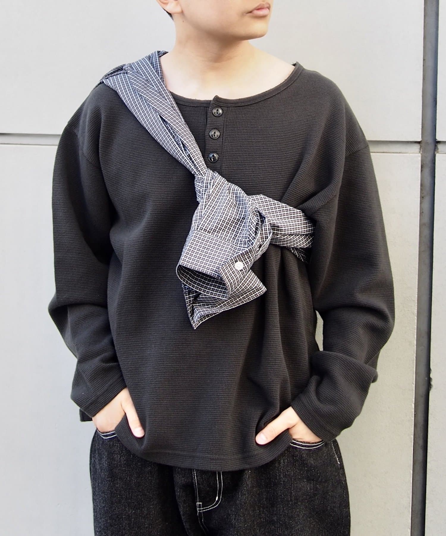 WHO’S WHO gallery(フーズフーギャラリー) 2サイズ【Sourcream/サワークリーム】ワッフルヘンリーネックロンTEE