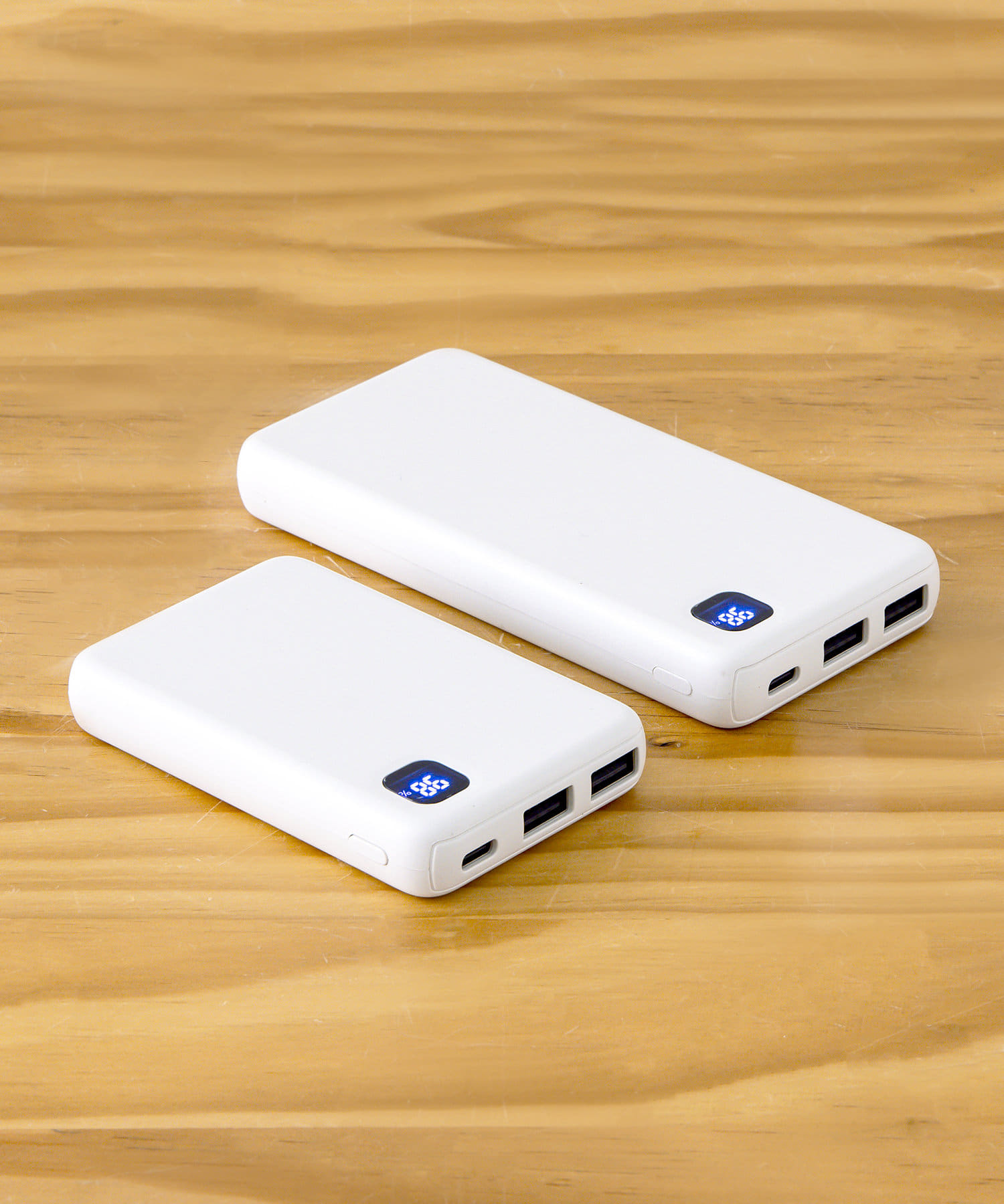 3COINS(スリーコインズ) 《スマホ1回分》モバイルバッテリー5000mAh