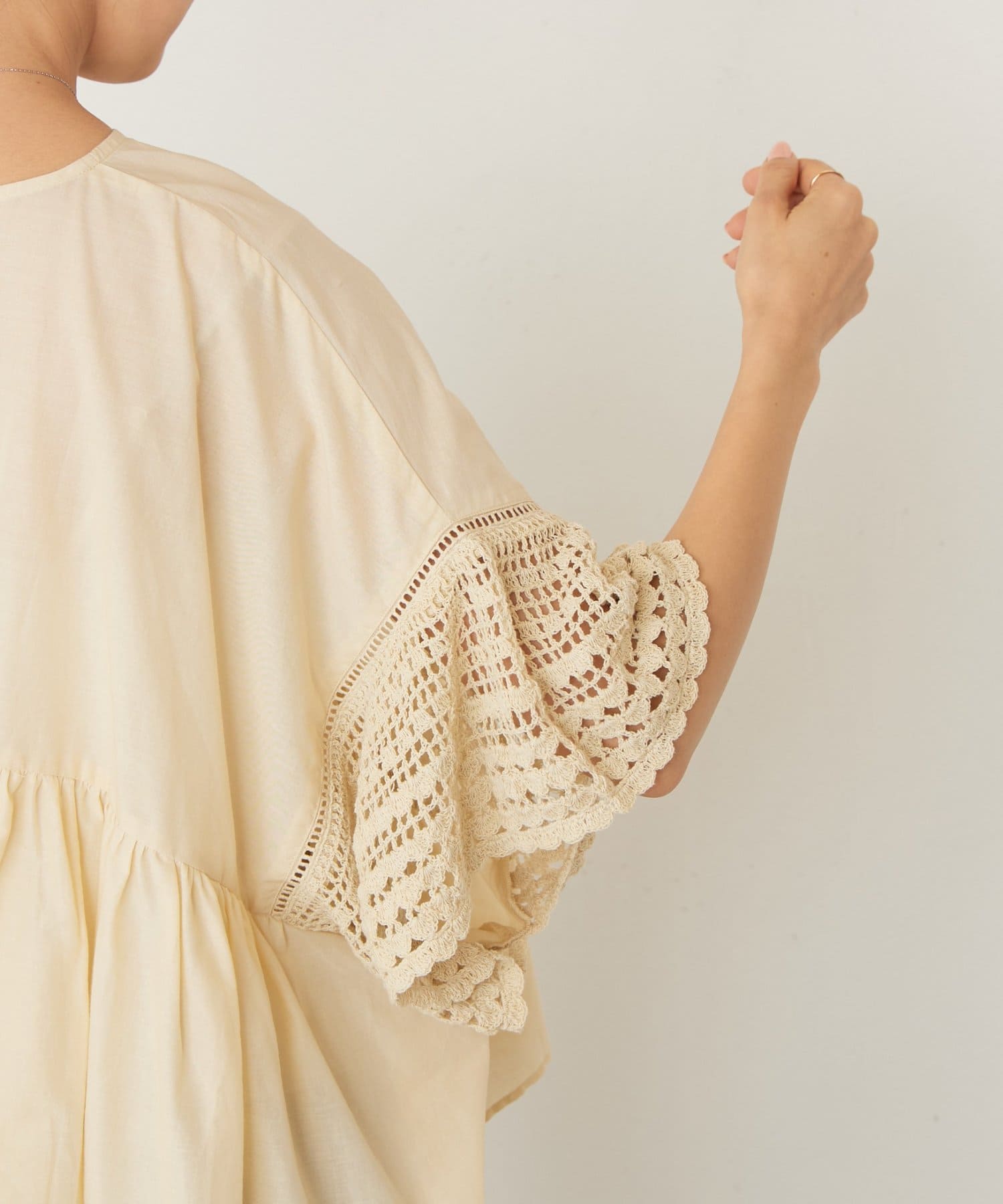 BEARDSLEY(ビアズリー) 《4/2(木)18：00予約開始》ソデクロシェブラウス