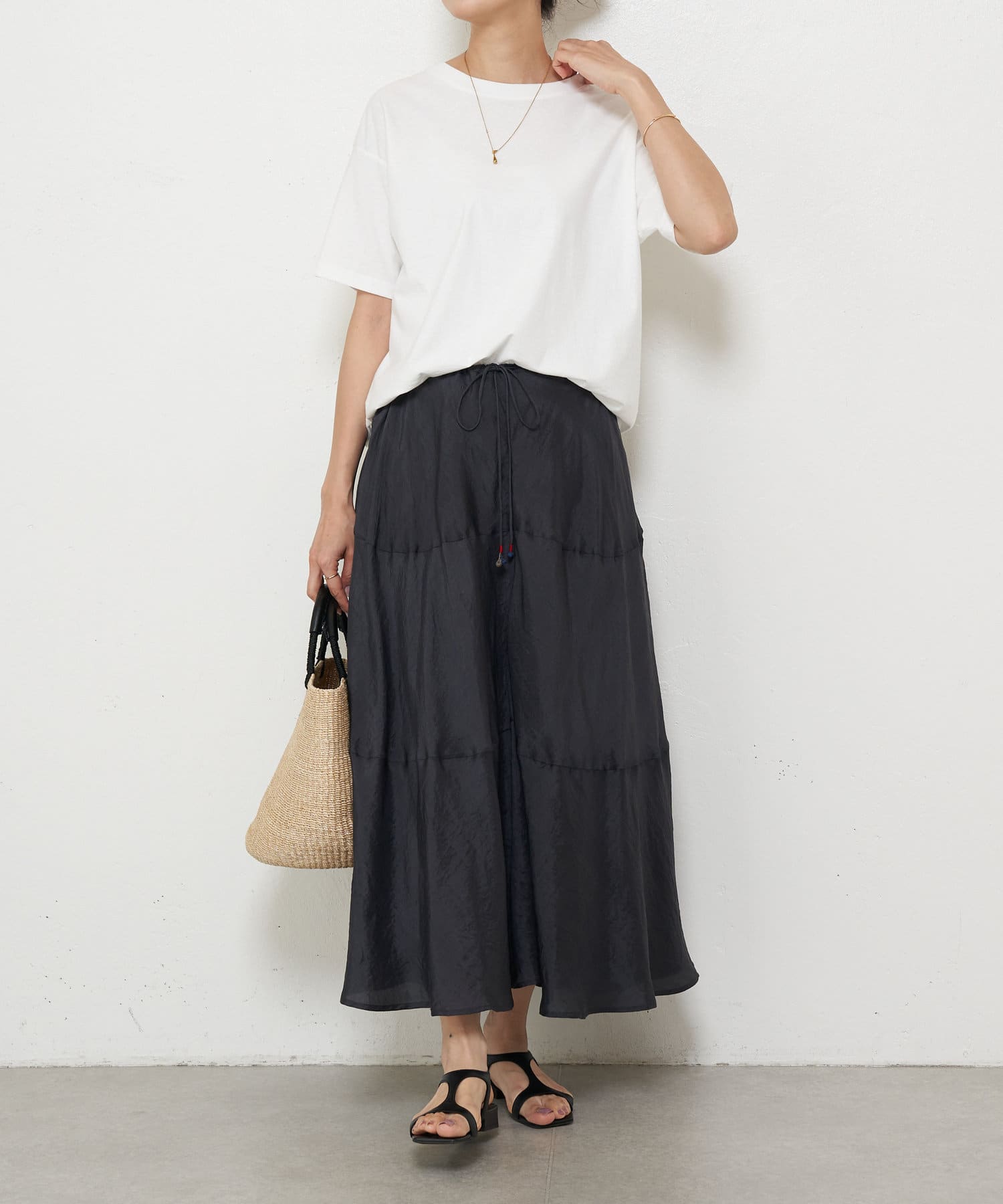 【BCBG MAXAZRIA】美品　フレアスカート シルク BCBG MAXAZRIA】美品 フレアスカート シルク - メルカリ