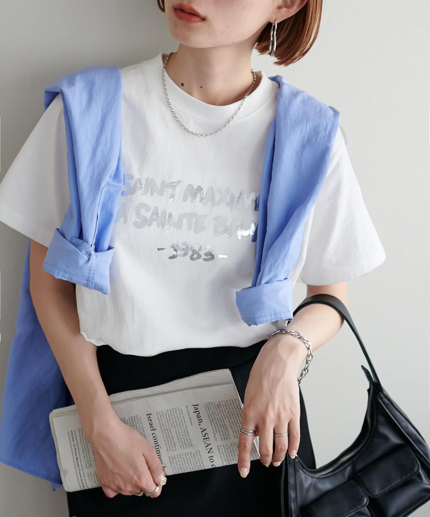 DISCOAT ONLINE LIMITED ITEM箔プリントが目を惹くTシャツ●デザイントレンド感のあるキラキラした箔プリントが魅力。光沢感がありながらもコーデの邪魔をしないシンプルなデザインに仕