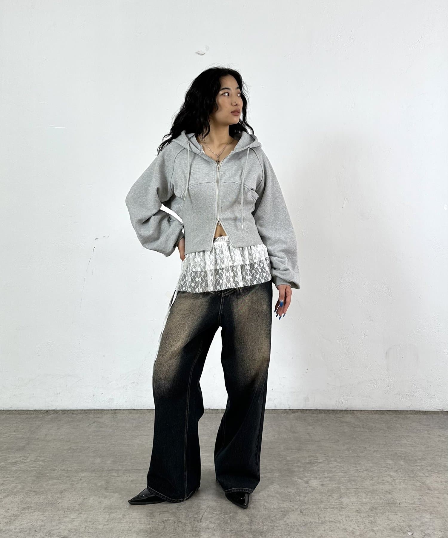 HINT/ヒント】コルセットジップパーカー | WHO'S WHO gallery