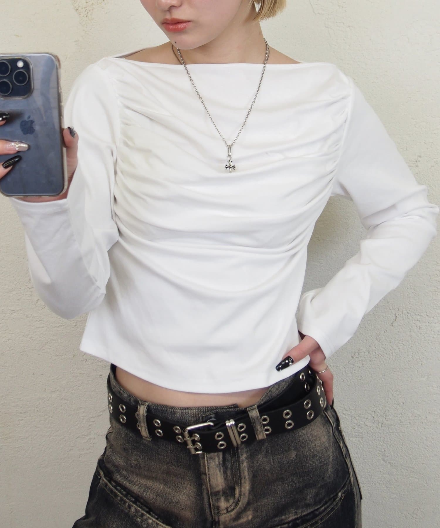 WHO’S WHO gallery(フーズフーギャラリー) ギャザーオフショルトップス