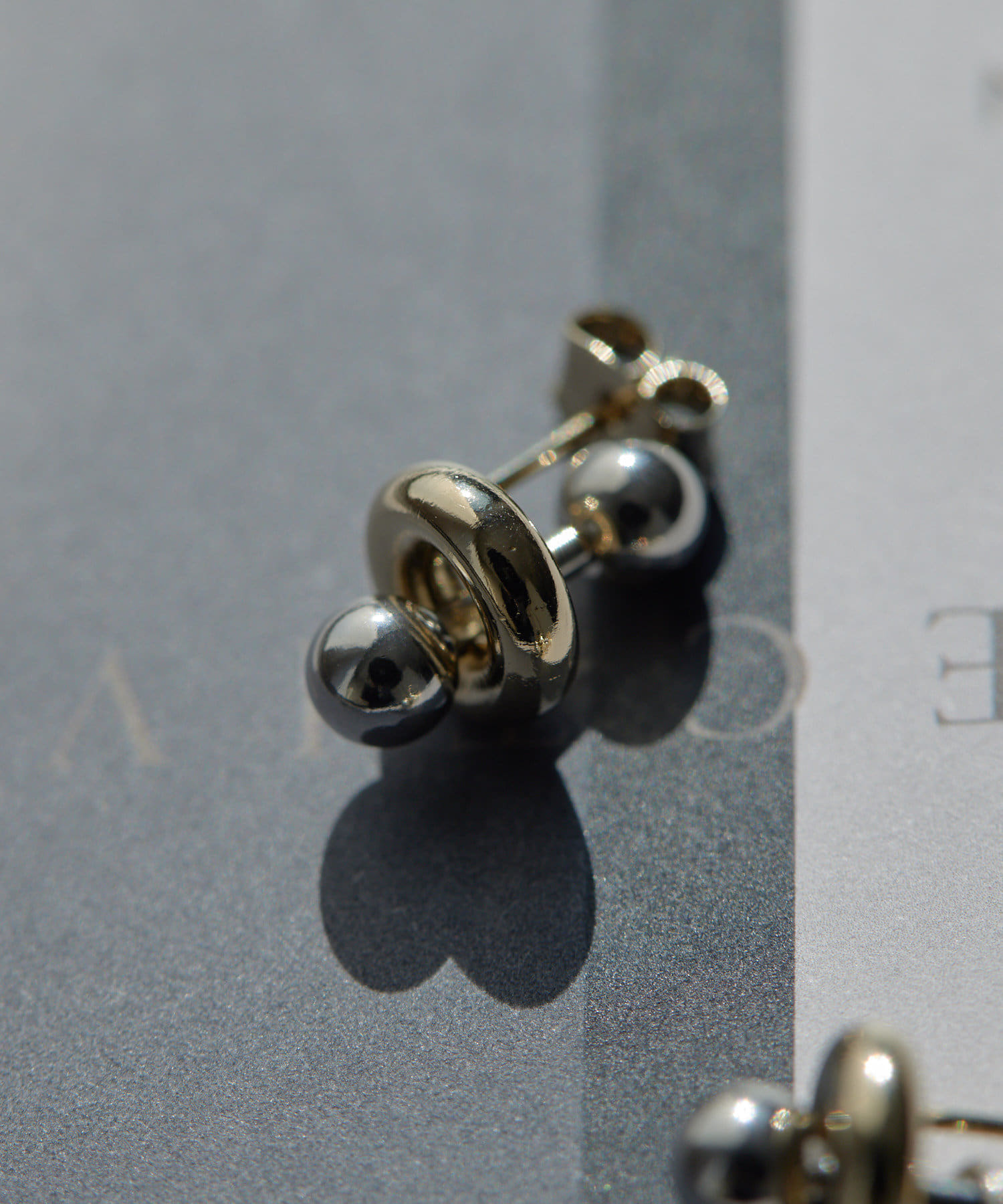 JUSTINE CLENQUET(ジュスティーヌクランケ)】SINEAD EARRINGS