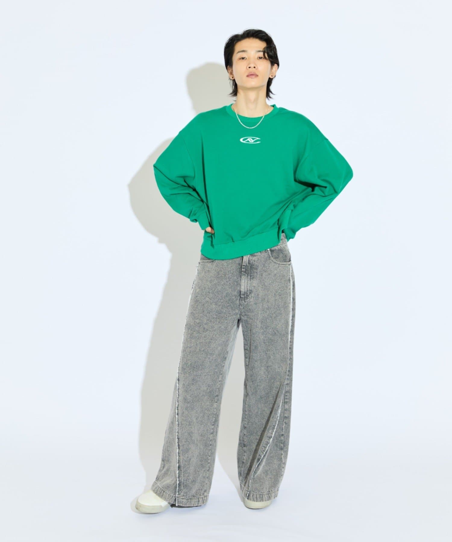 Lui's(ルイス) 【Neucon/ニューコン】ロゴ刺繡バックプリントオーバーサイズスウェット
