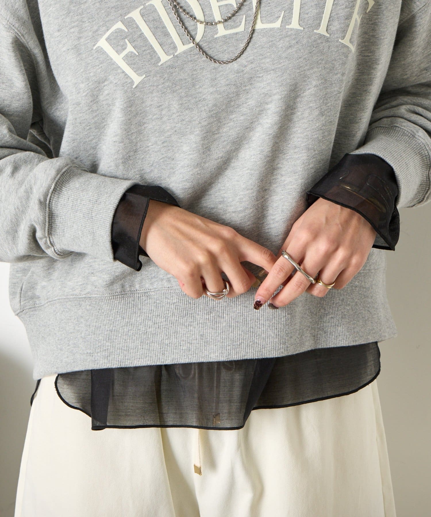 Jena　espace merveilleux(ジェナ　エスパスメルヴェイユ) 【ご好評の為再入荷！】裾袖口切替シアーカットソー