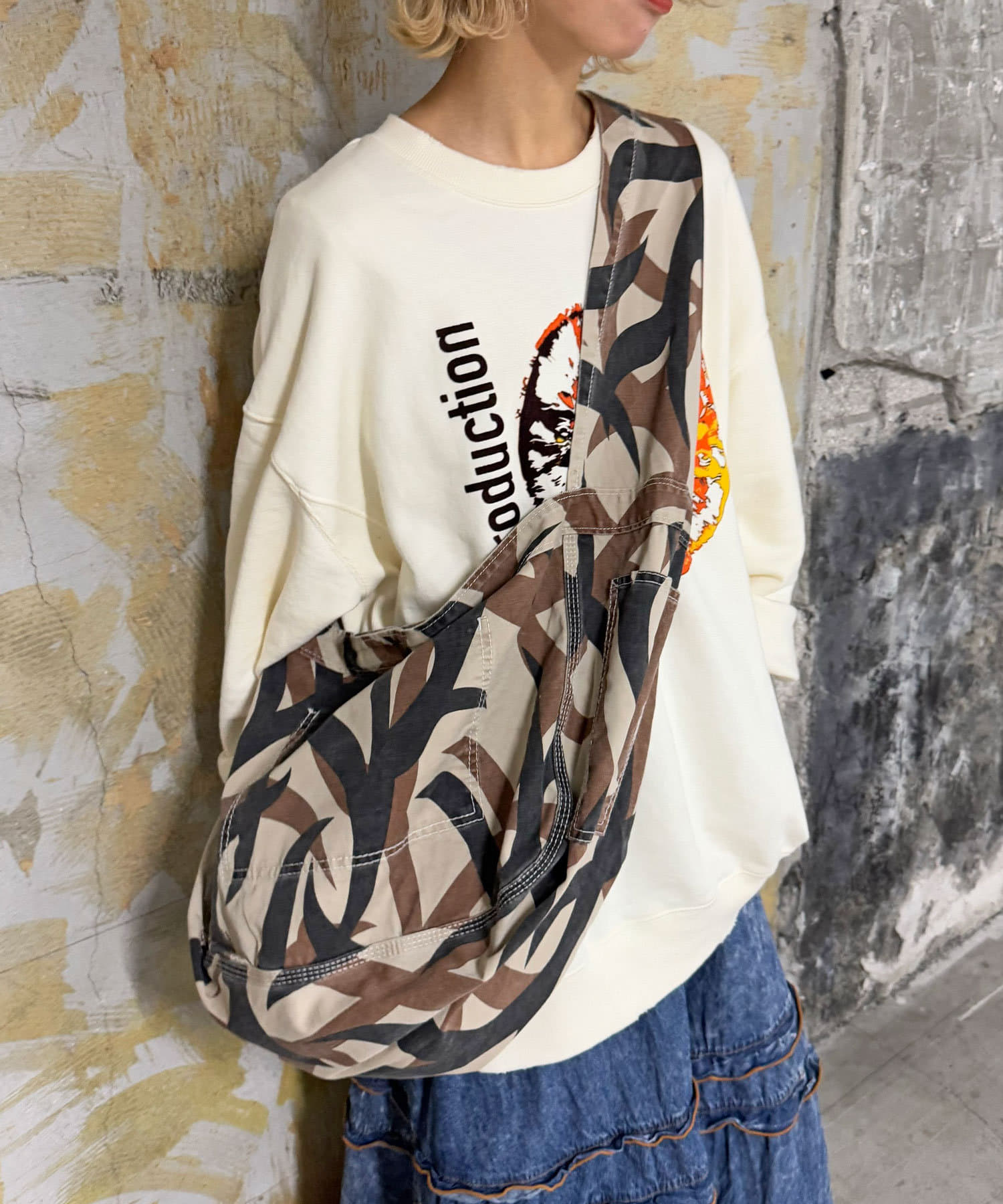 CIAOPANIC(チャオパニック) レディース 【MADE IN STANDARD/メイドインスタンダード】PRINTED NEWSPAPER BAG カーキ