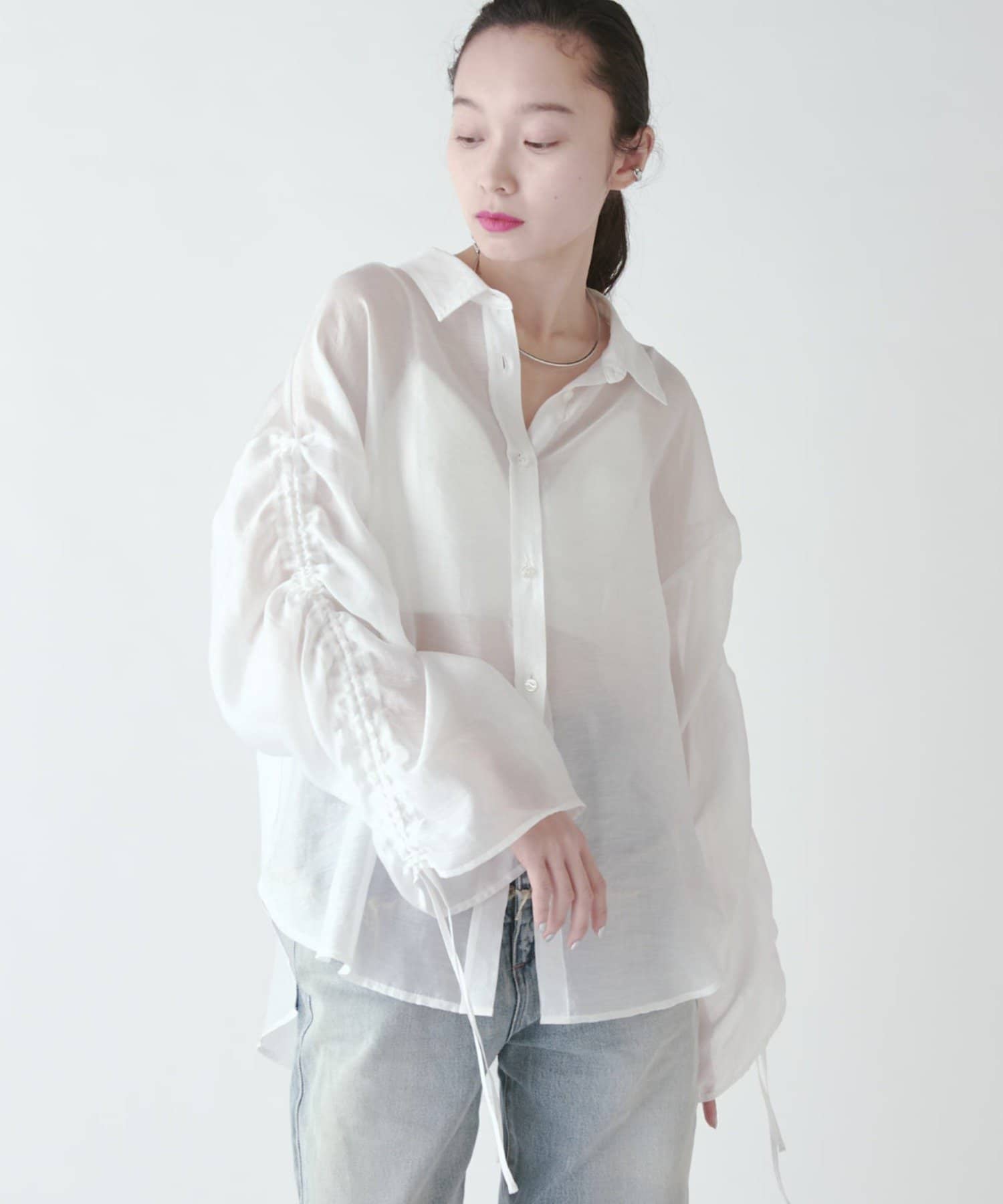 Lui's シアーギャザースリーブシャツ　サックスブルー　シアーシャツ　ルイス Lui's（ルイス）の「ギャザースリーブシアーシャツ（シャツ