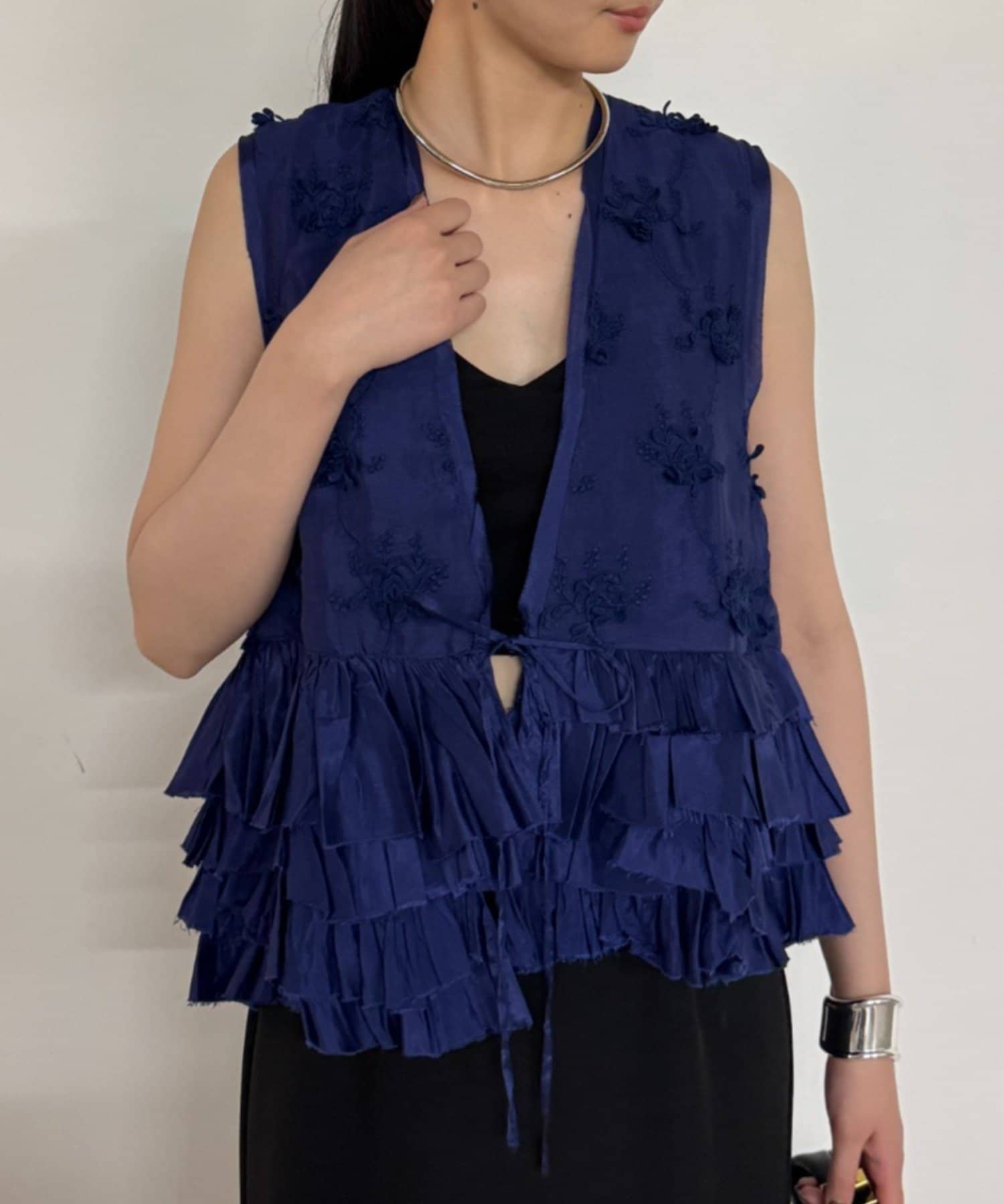 トップス frill rayon shantung vest crinkle frill rayon shantung vest | NAVY