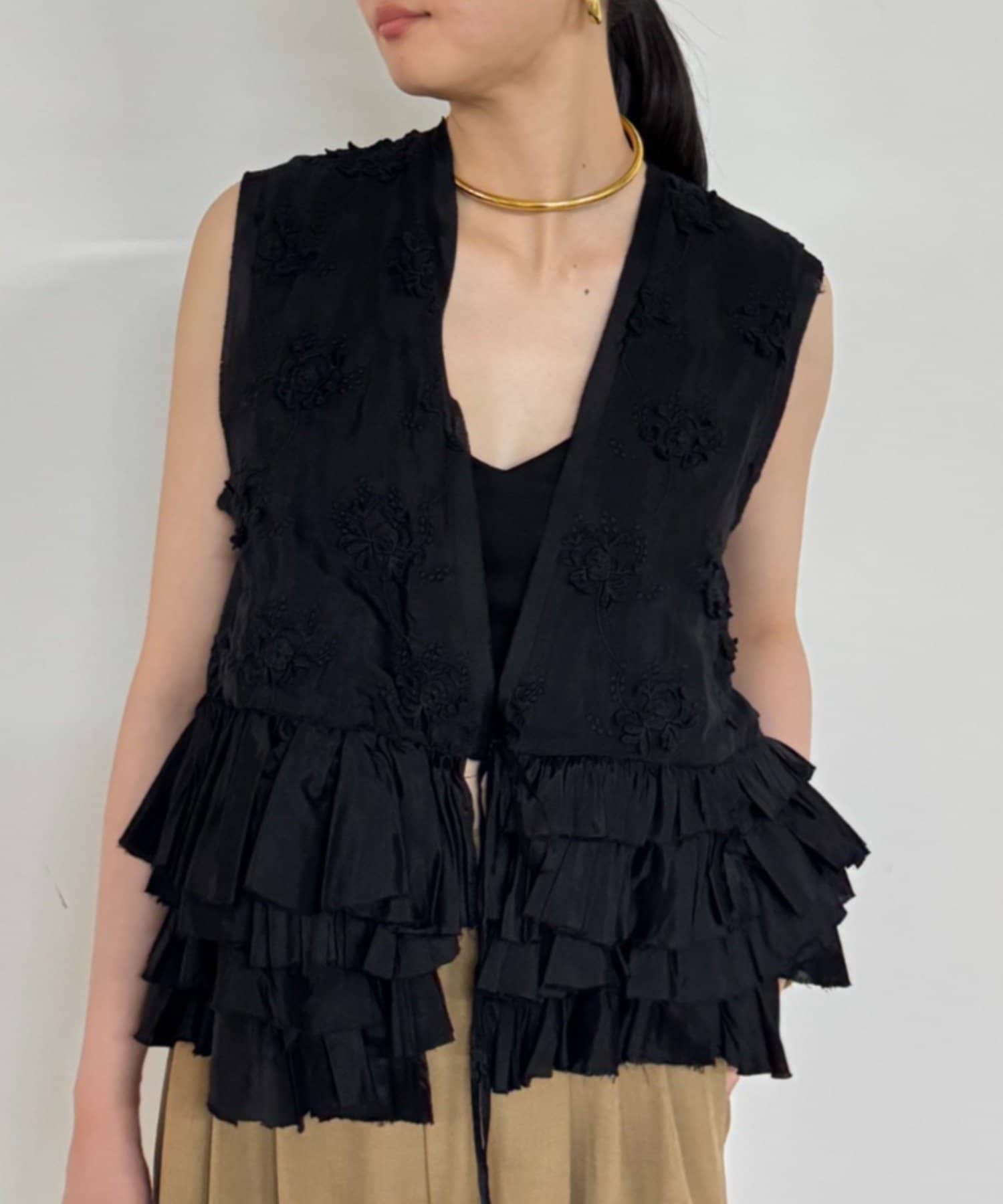 トップス frill rayon shantung vest crinkle frill rayon shantung vest | BLACK