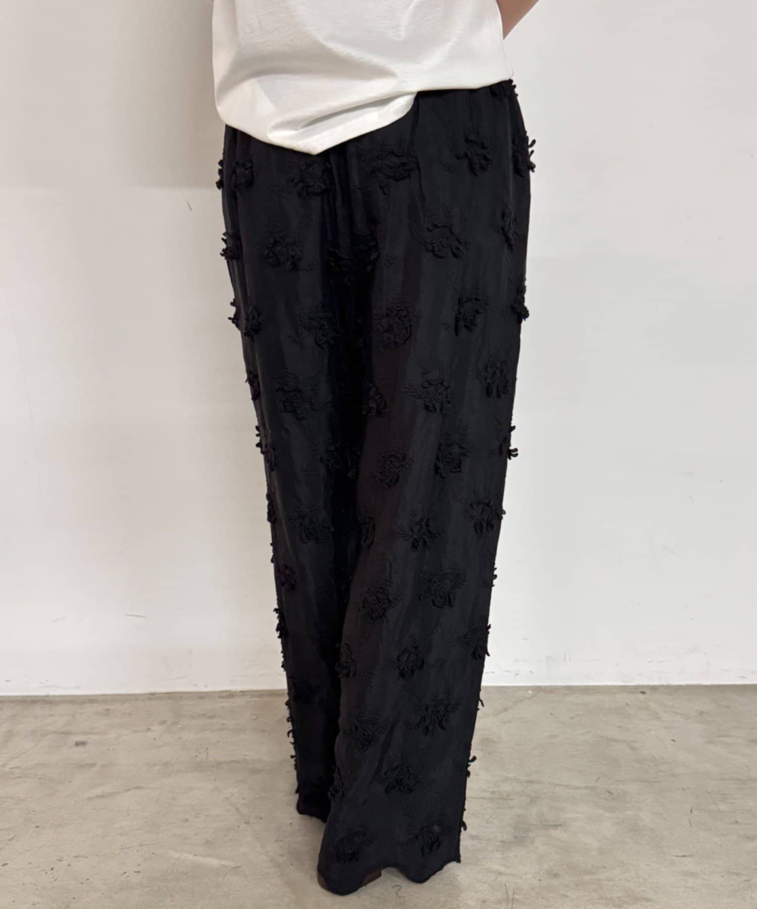 LOUNGEDRESS(ラウンジドレス) crinkle 3D embroidery rayon  pants
