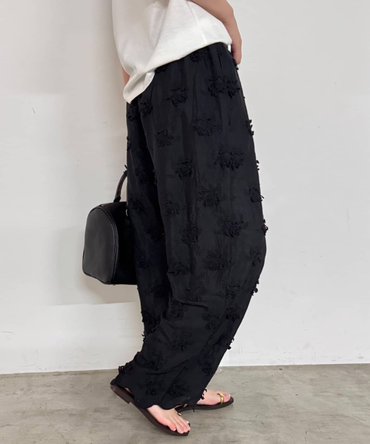 LOUNGEDRESS(ラウンジドレス) crinkle 3D embroidery rayon  pants