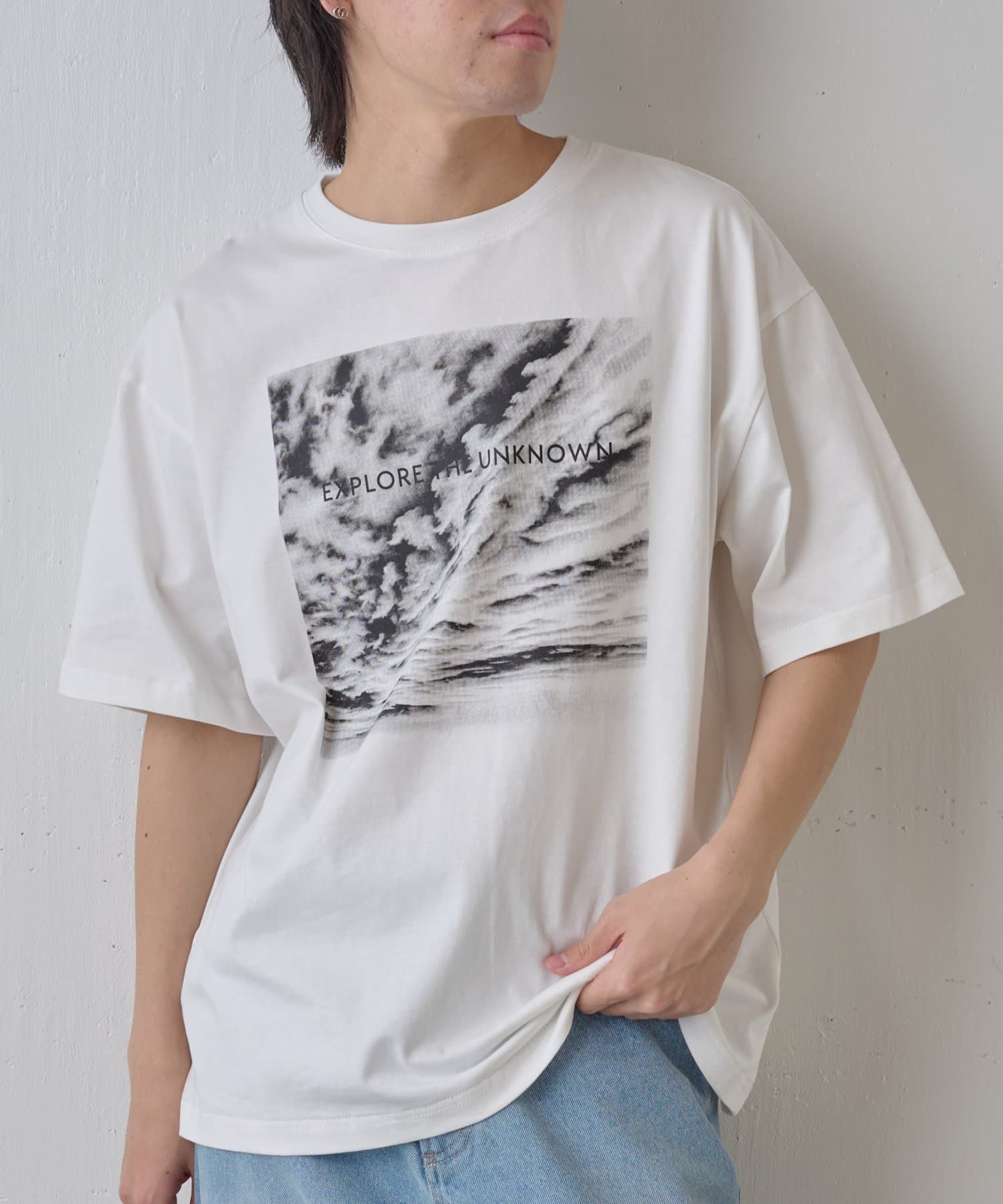 COLONY 2139(コロニー トゥーワンスリーナイン) クラウドフォトプリントTシャツ