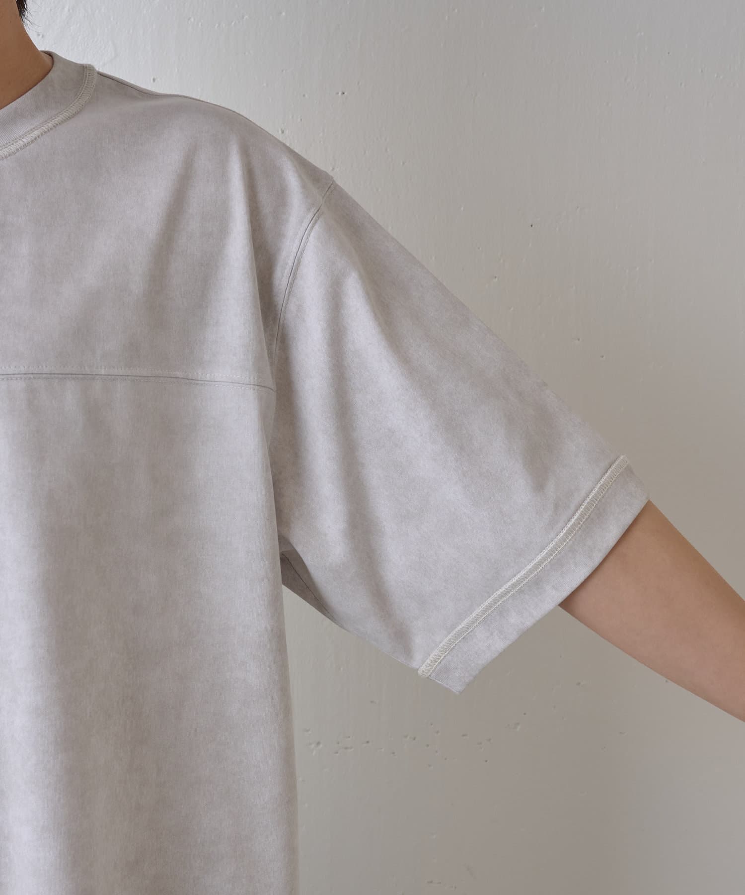 COLONY 2139(コロニー トゥーワンスリーナイン) ムラ染め天竺Tシャツ