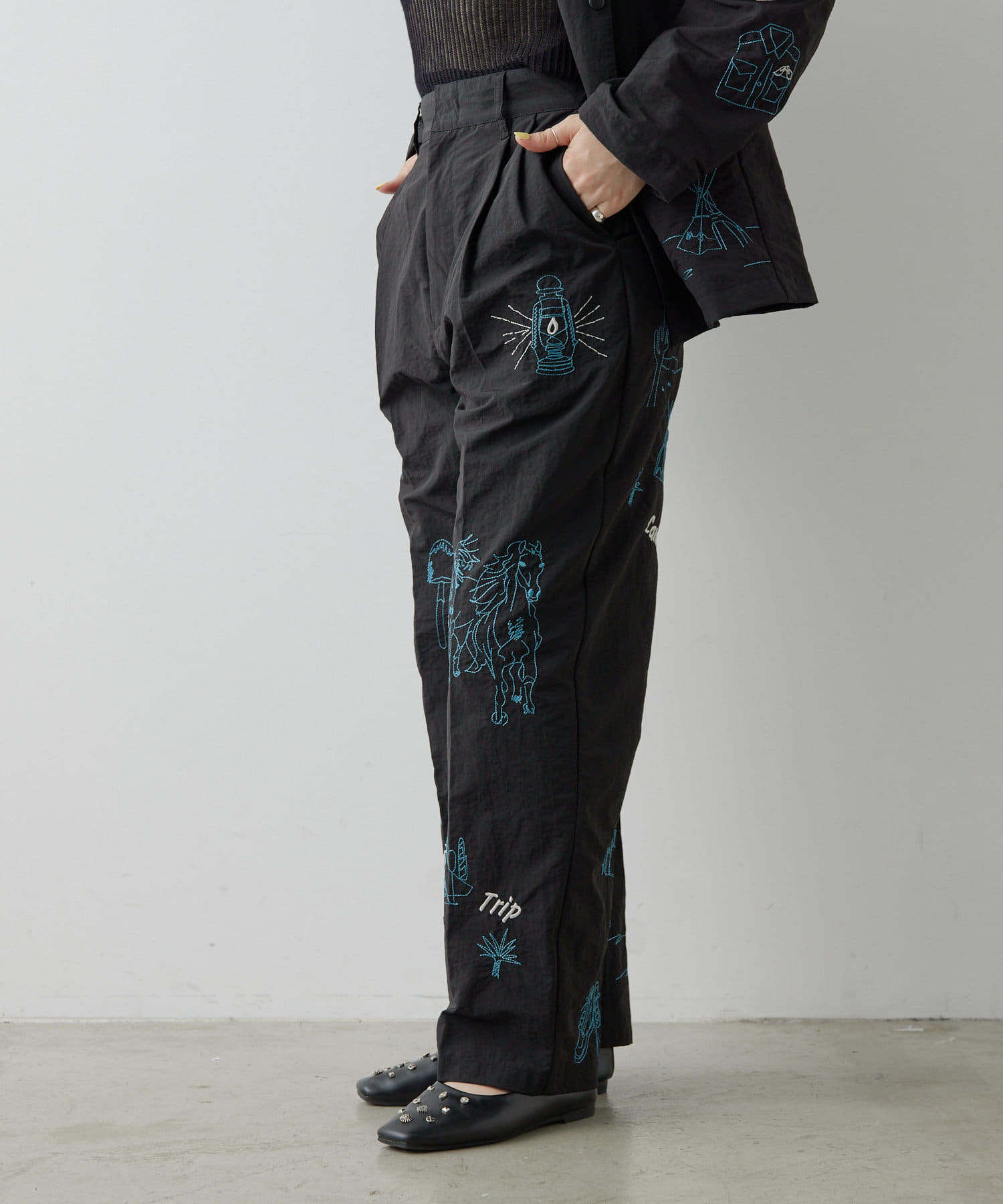 新品【ear PAPILLONNER】ベイカーパンツ【SUM1 STYLE】 リラックス】ワンタックカーブパンツ【SUM1 STYLE(スミスタイル