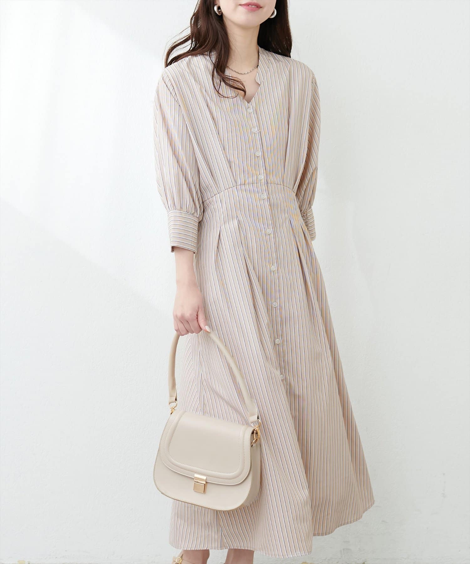 新品未使用 TONAL くるみ釦ウエストタックシャツワンピース