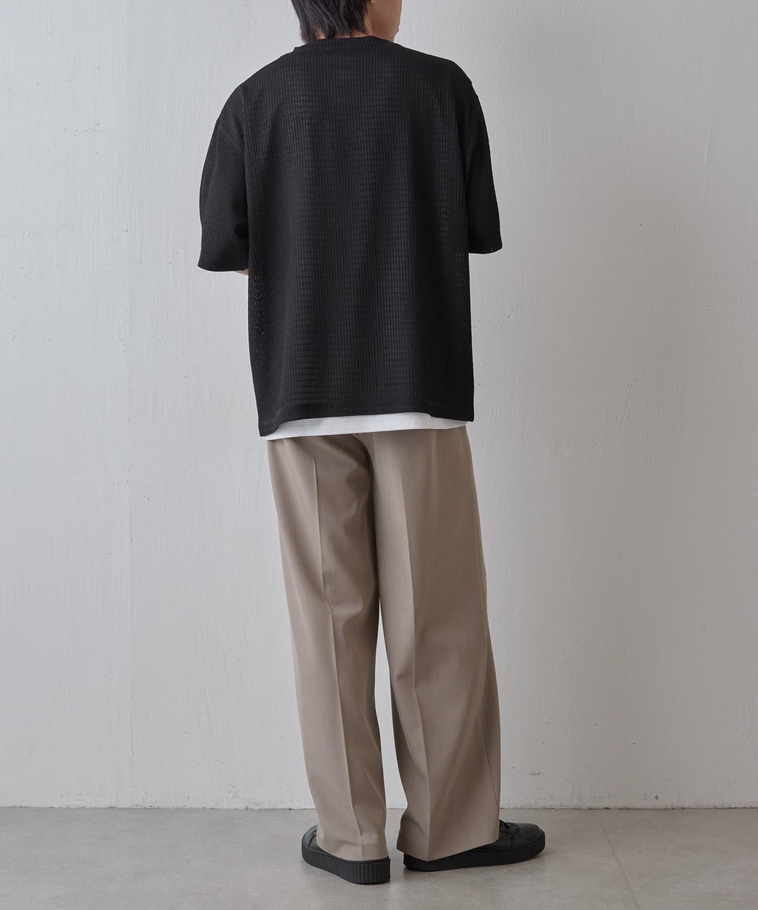 COLONY 2139(コロニー トゥーワンスリーナイン) エアリーアイレットヘンリーネック半袖Tシャツ