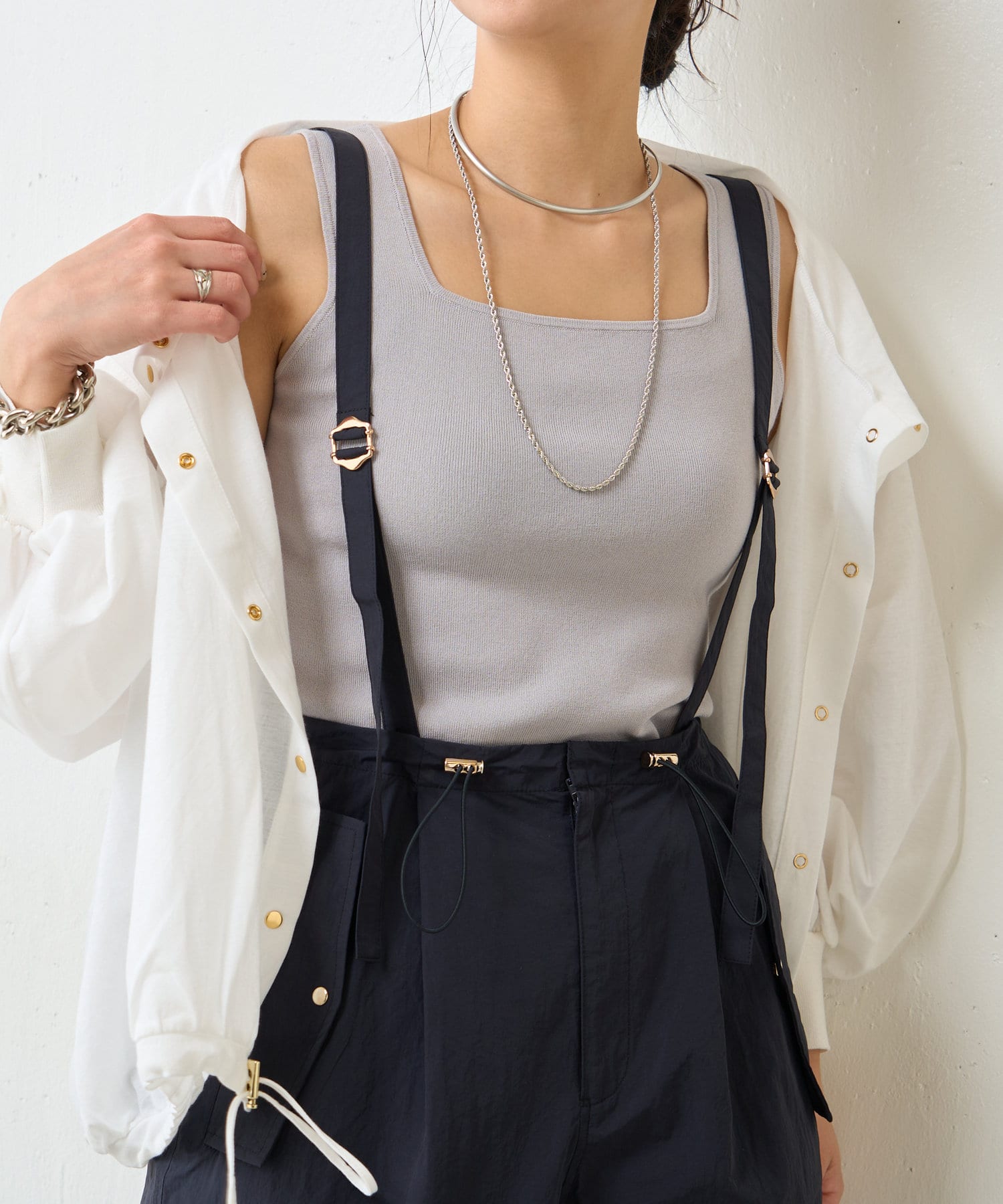 Jena　espace merveilleux(ジェナ　エスパスメルヴェイユ) サスペンダー付ドロストパンツ