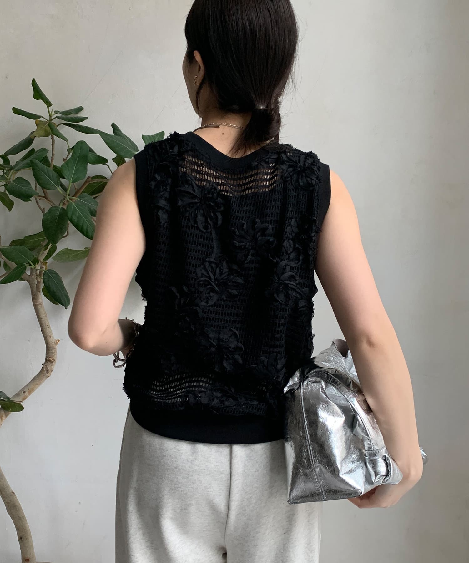 DOUDOU(ドゥドゥ) フラワーモチーフレースタンク