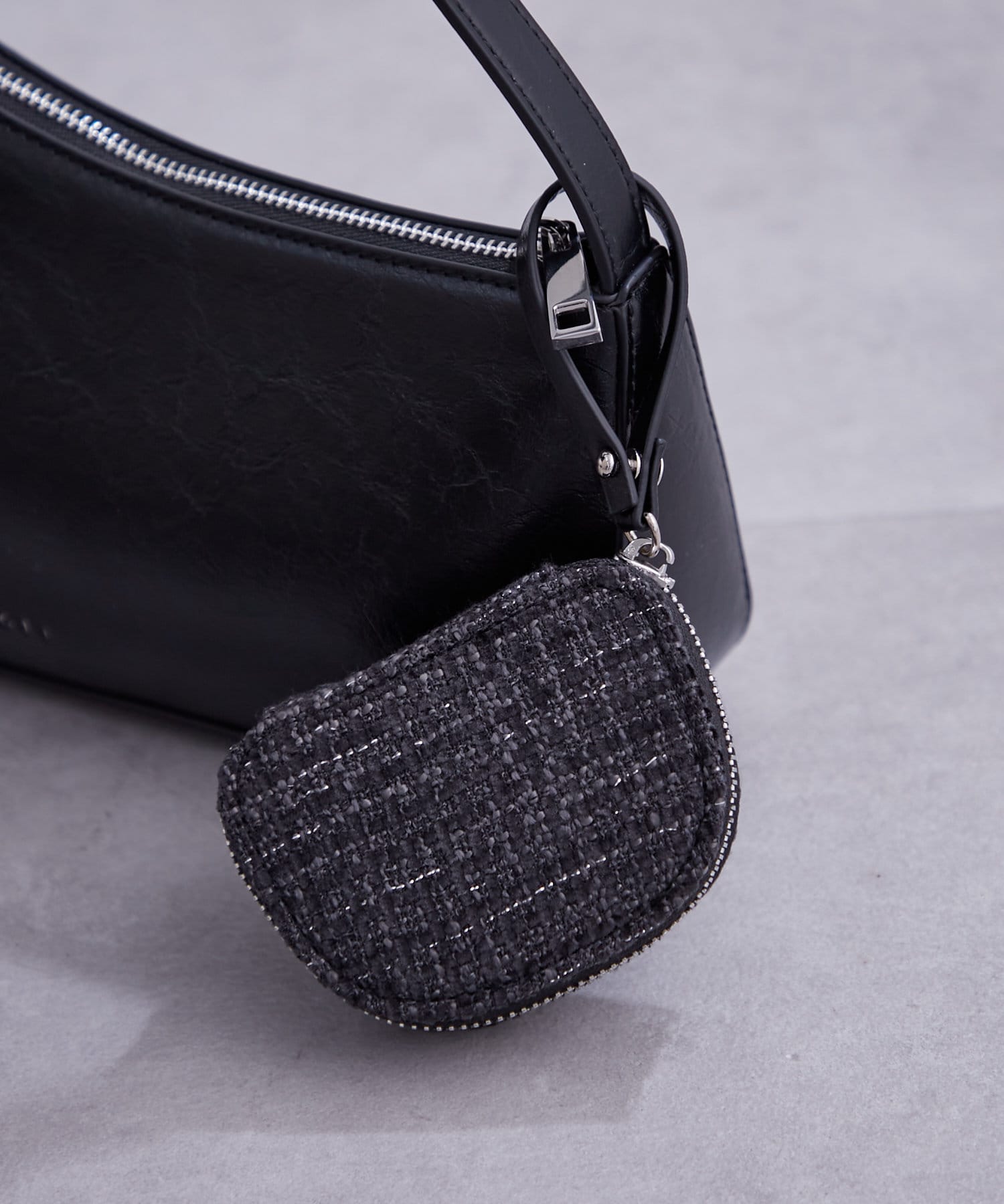 mystic(ミスティック) loti ポーチ付きムーンBAG