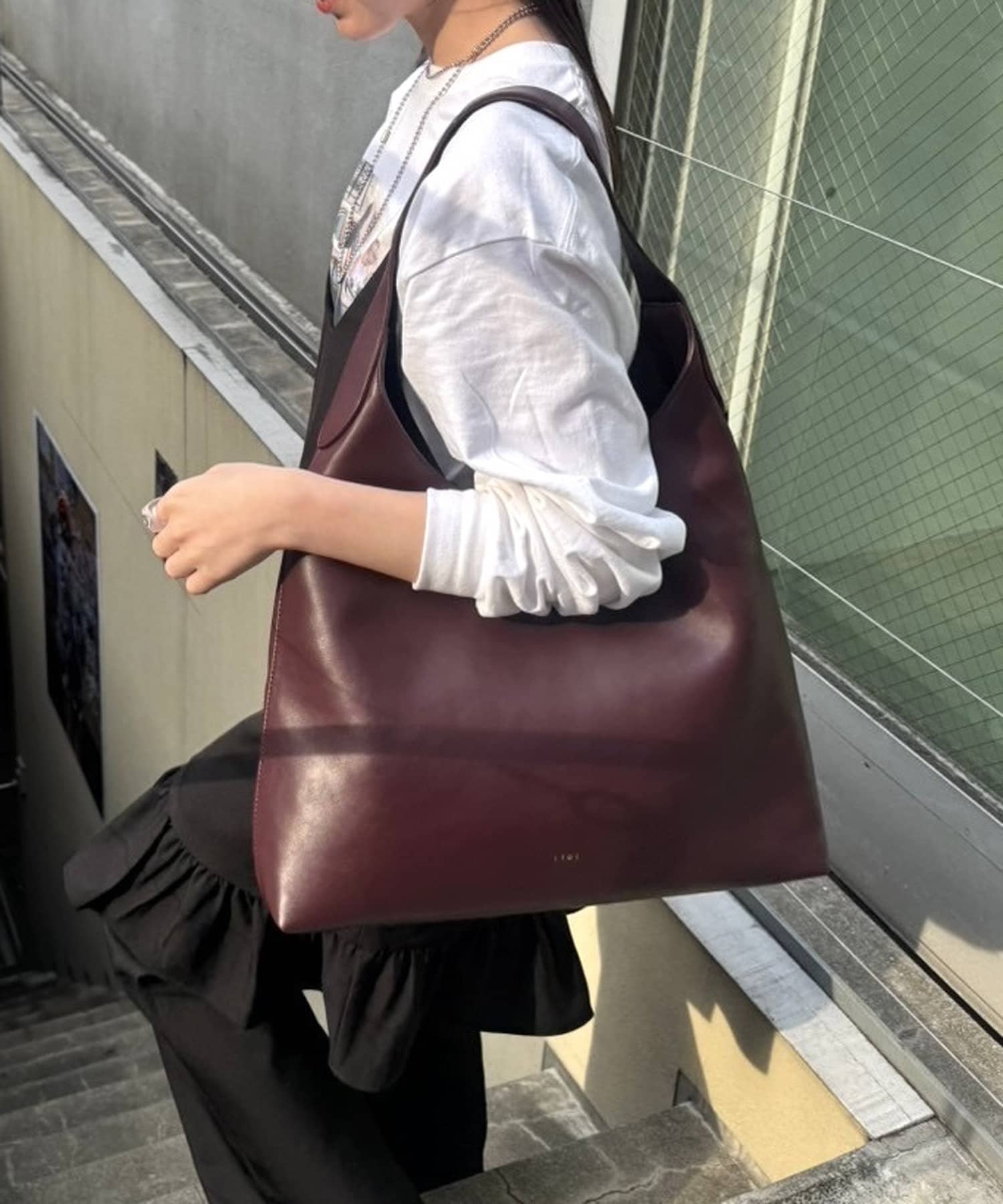mystic lotiポーチ付きハンドトート