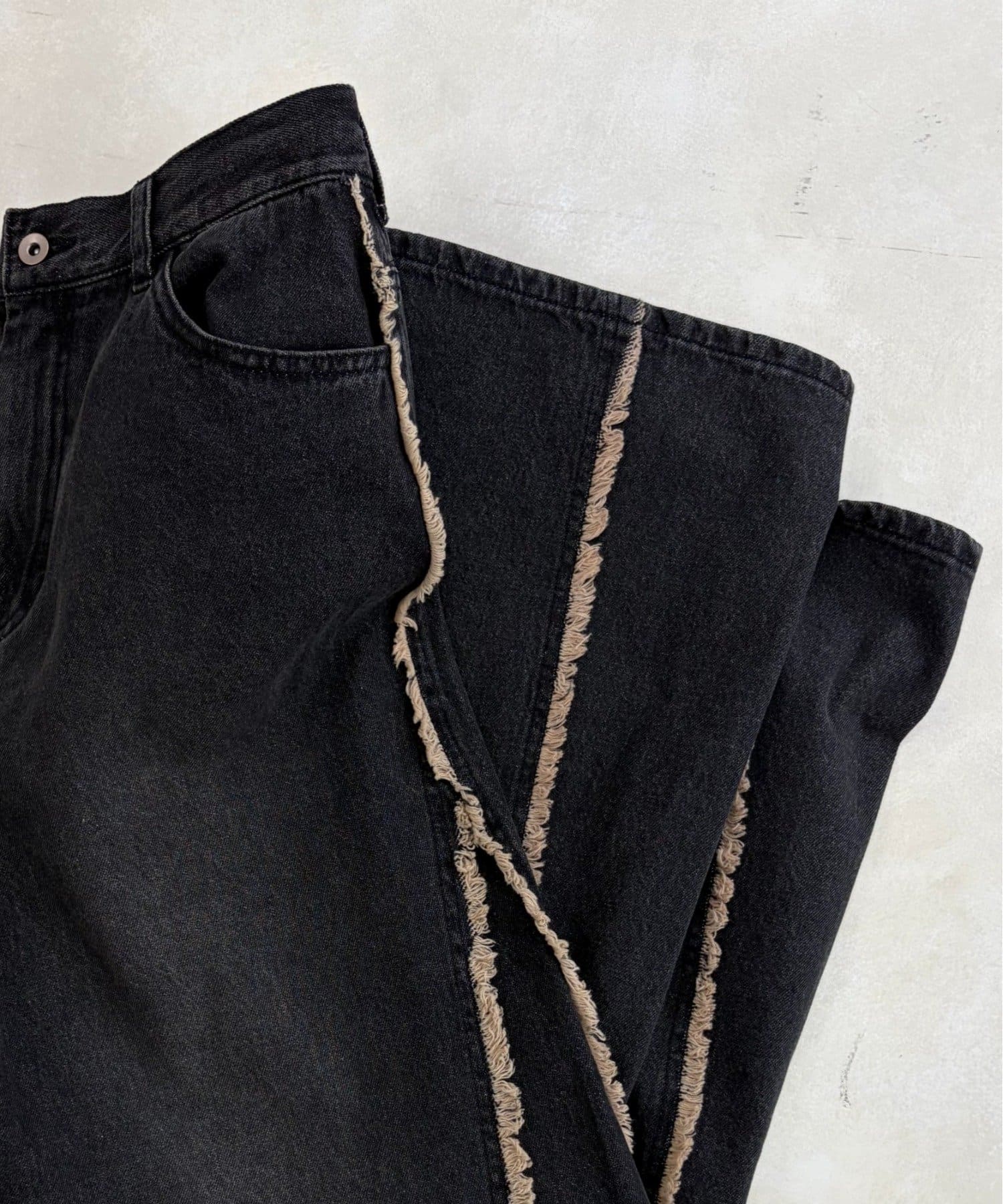 w closet(ダブルクローゼット) 【XS・S・Mサイズ展開/ロングセラーアイテム】フリンジバギーデニムパンツ