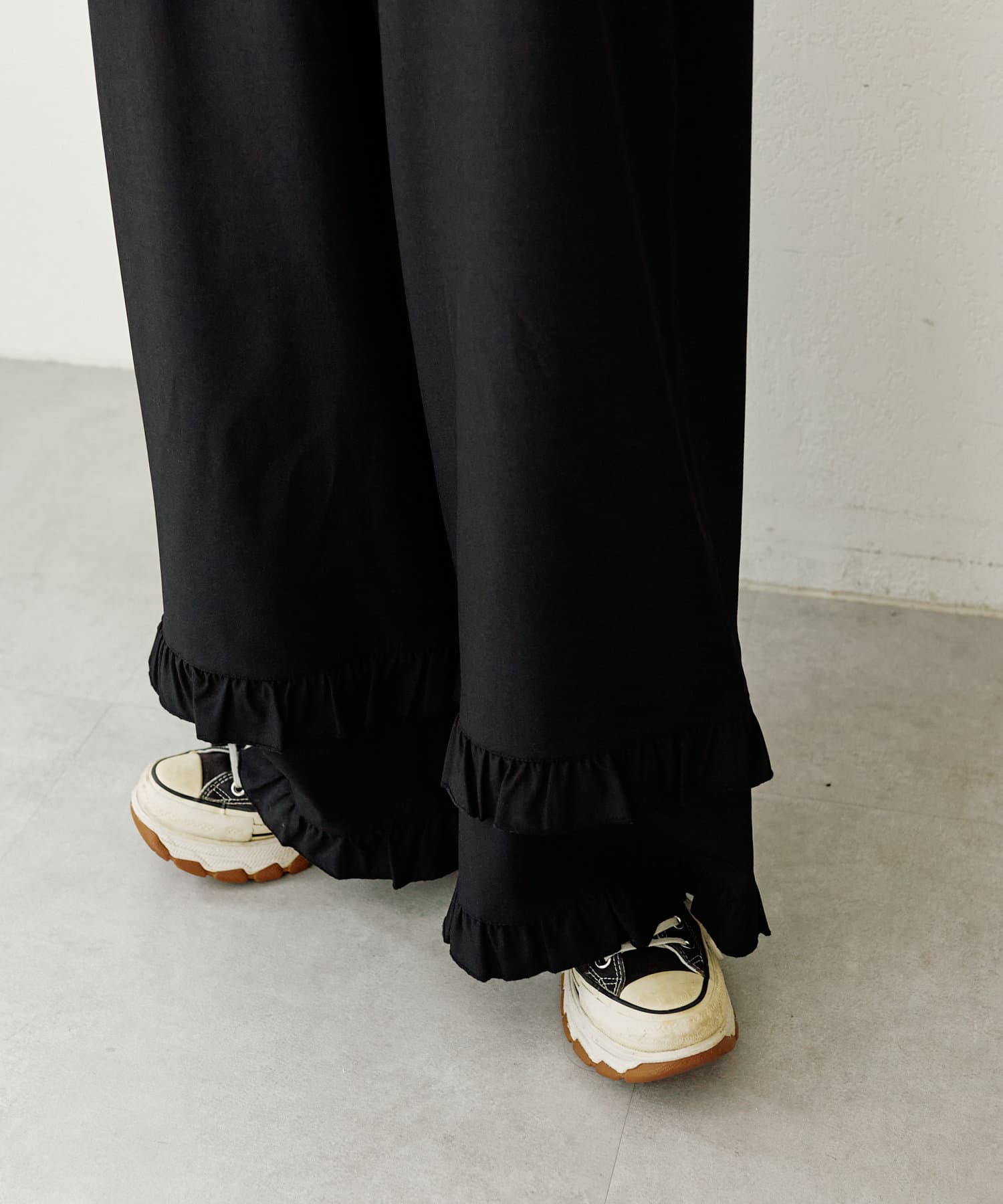w closet(ダブルクローゼット) 【２サイズ展開】フリルキャミサロペット