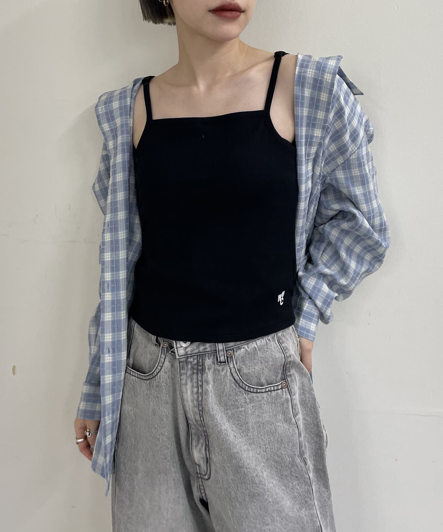 w closet(ダブルクローゼット) レディース カップ付刺繍キャミ ブラック